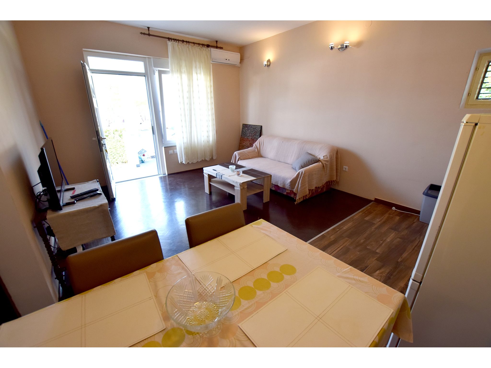 Apartments LA ROOM 40341-A4