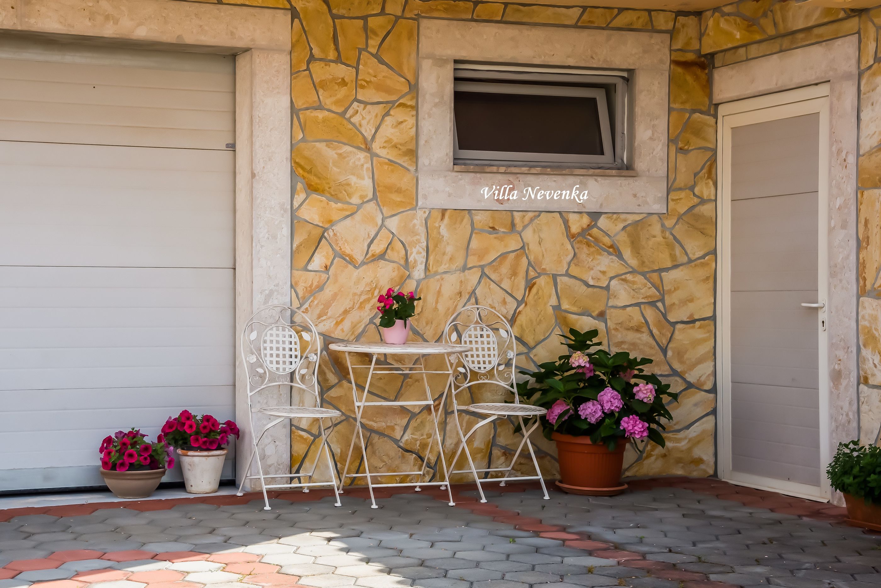 Apartments Babić 18401-A2