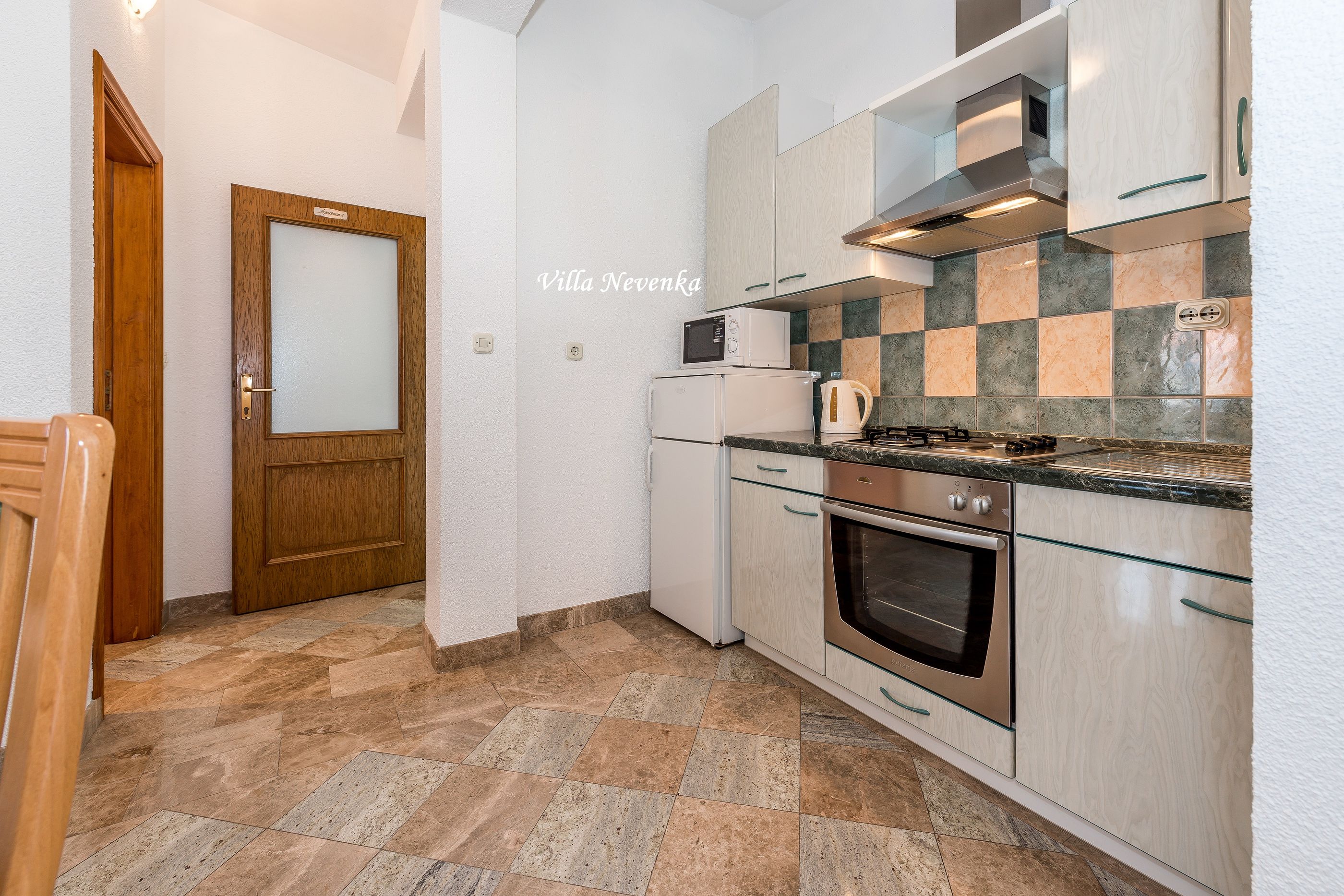 Apartments Babić 18401-A2