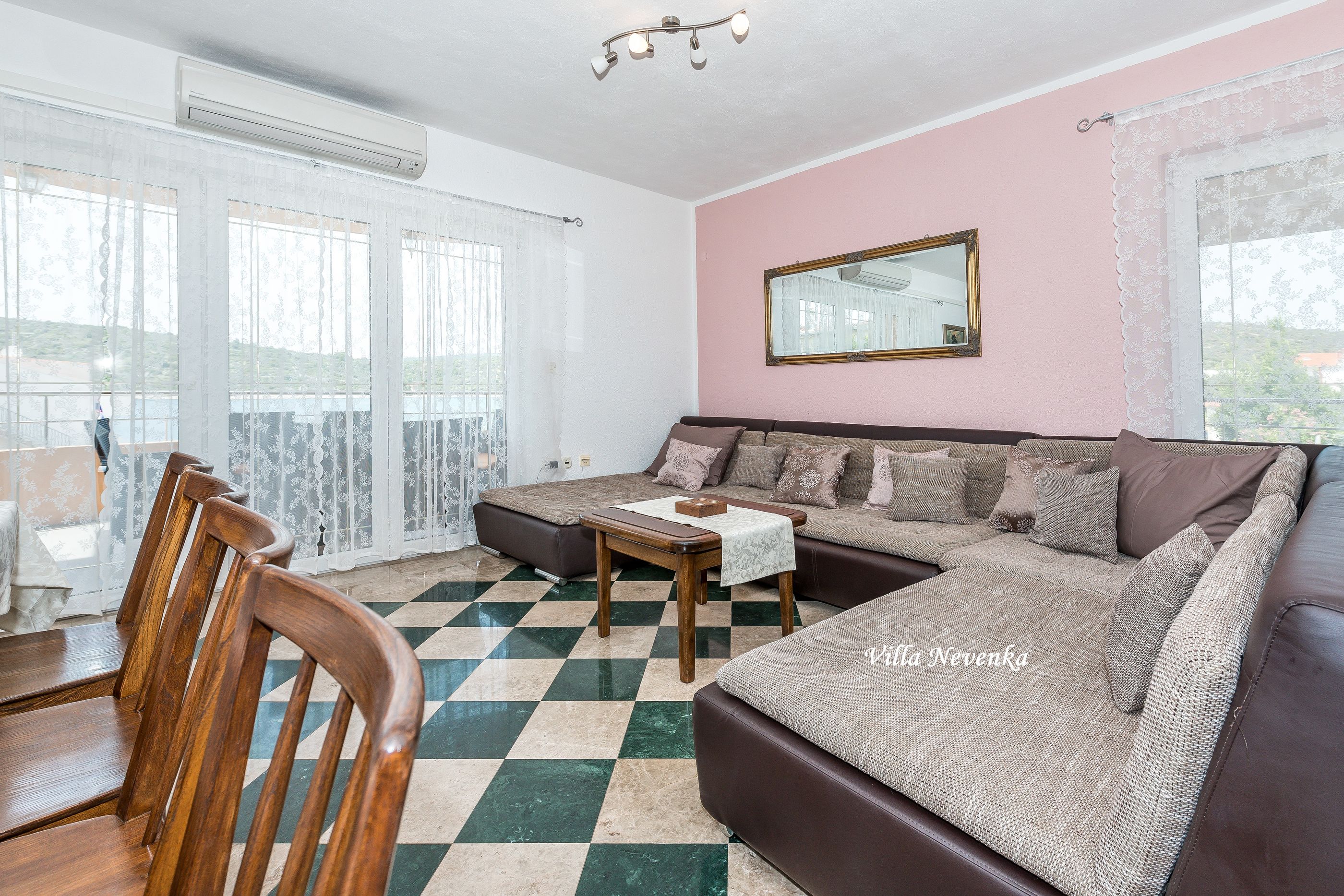 Apartments Babić 18401-A3