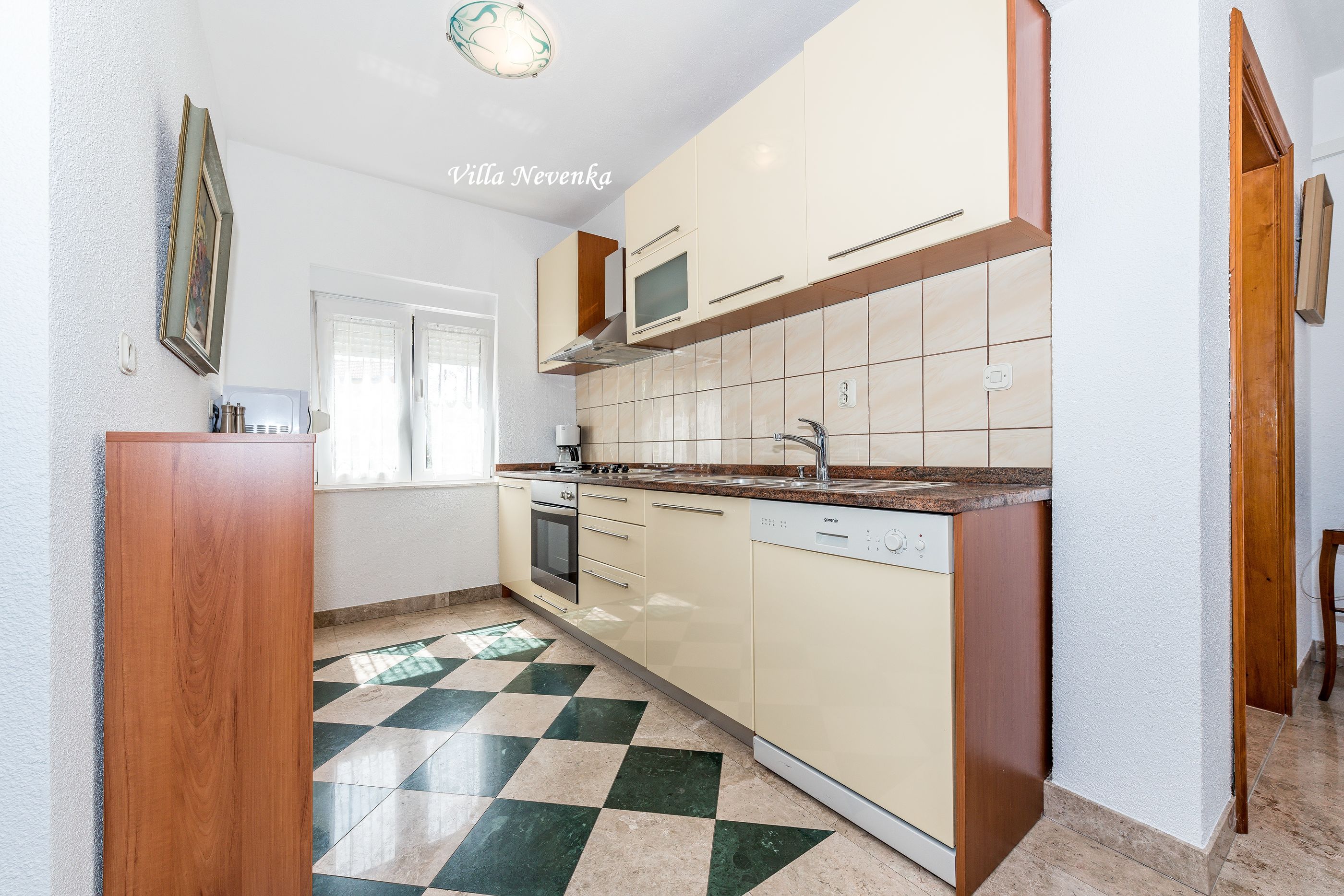 Apartments Babić 18401-A3