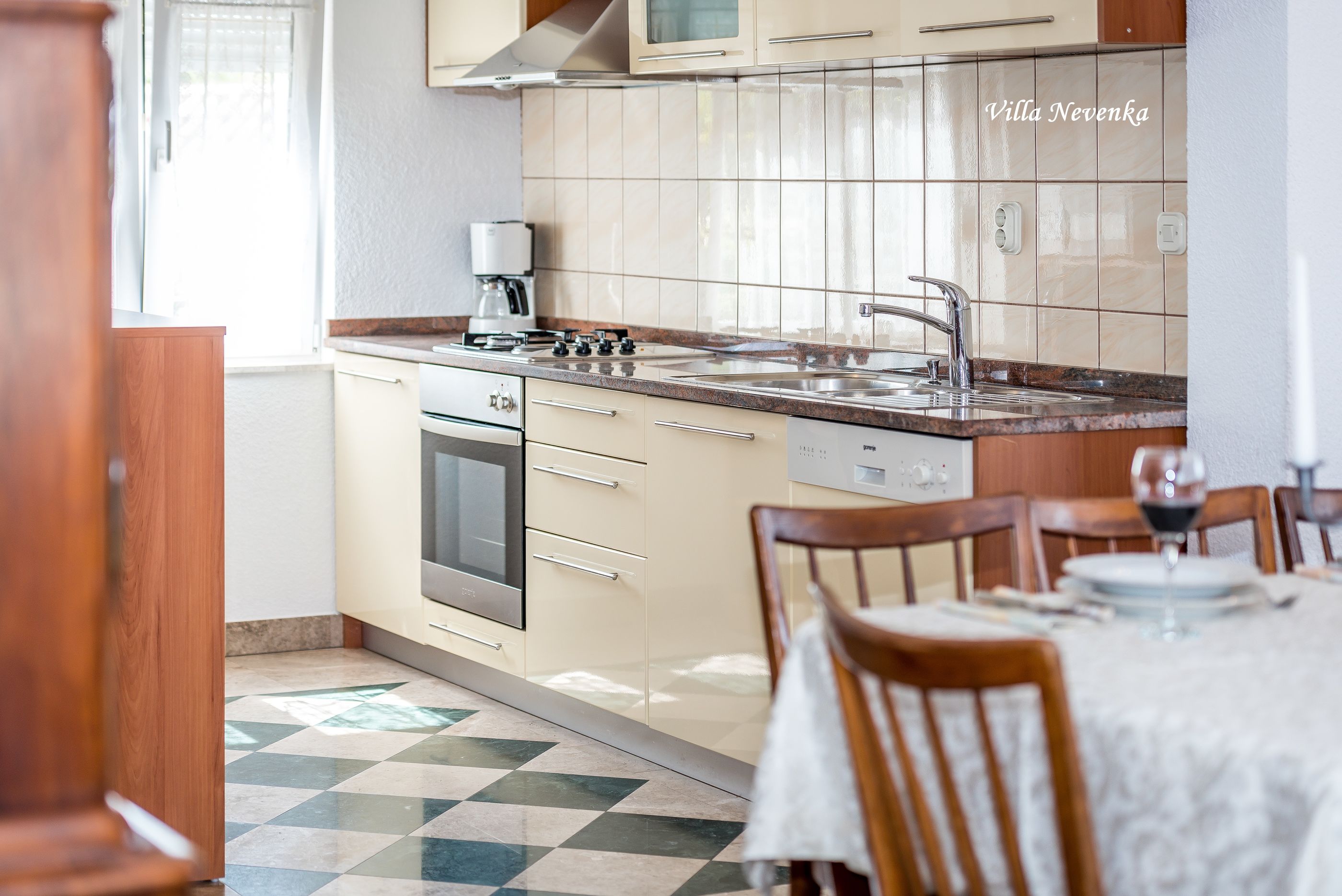 Apartments Babić 18401-A3