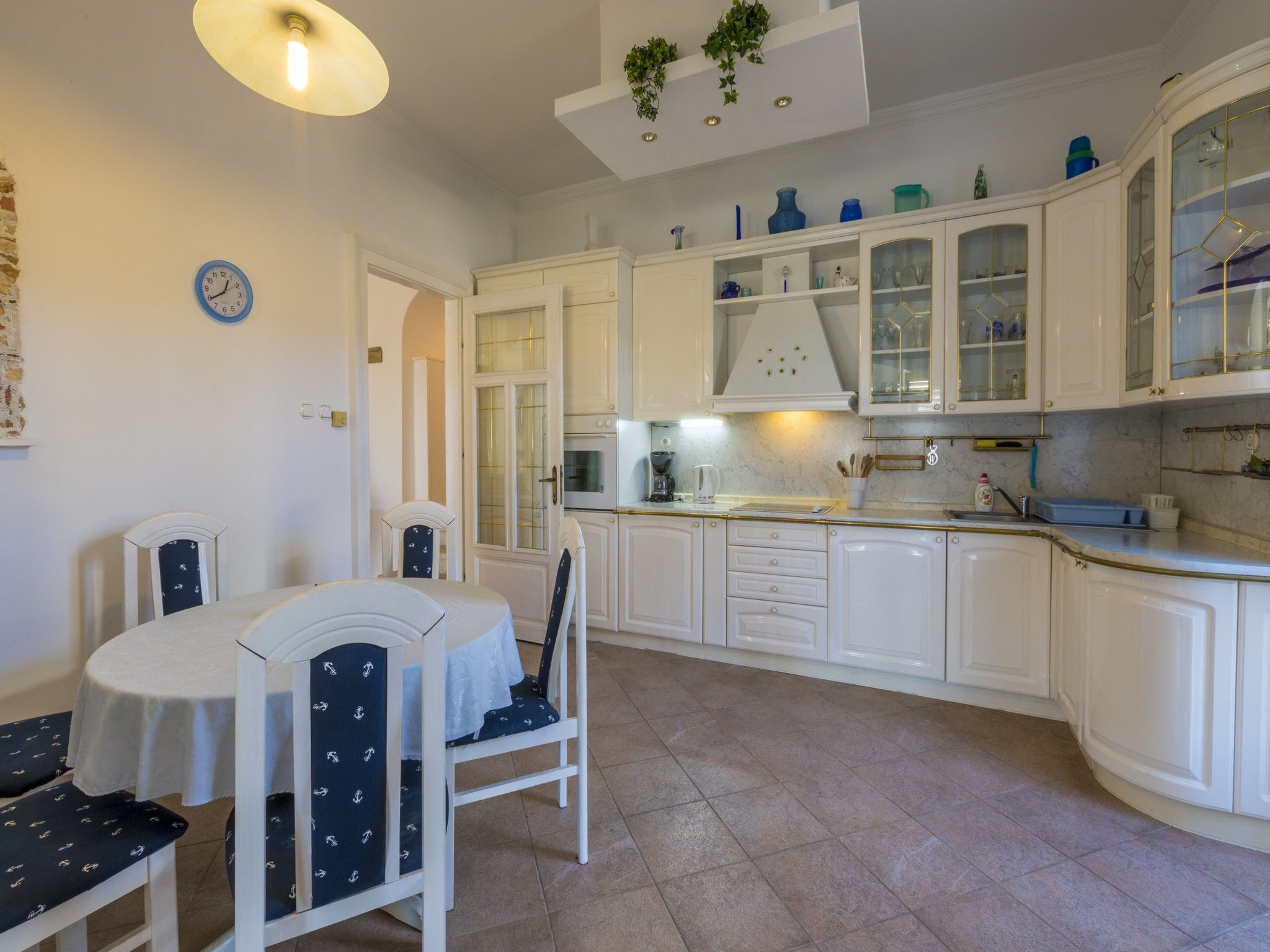 Apartment Piano 62710-A1