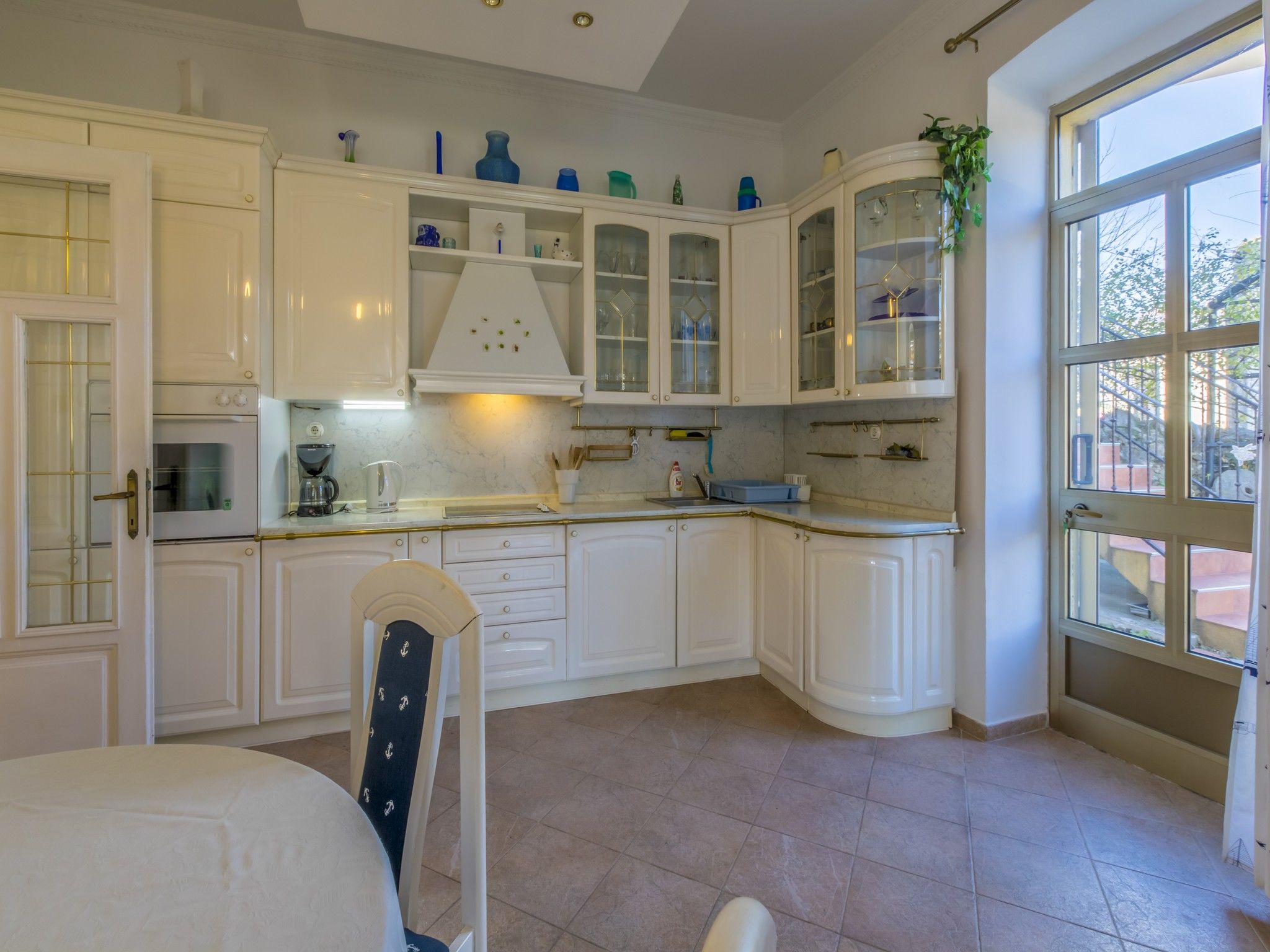 Apartment Piano 62710-A1