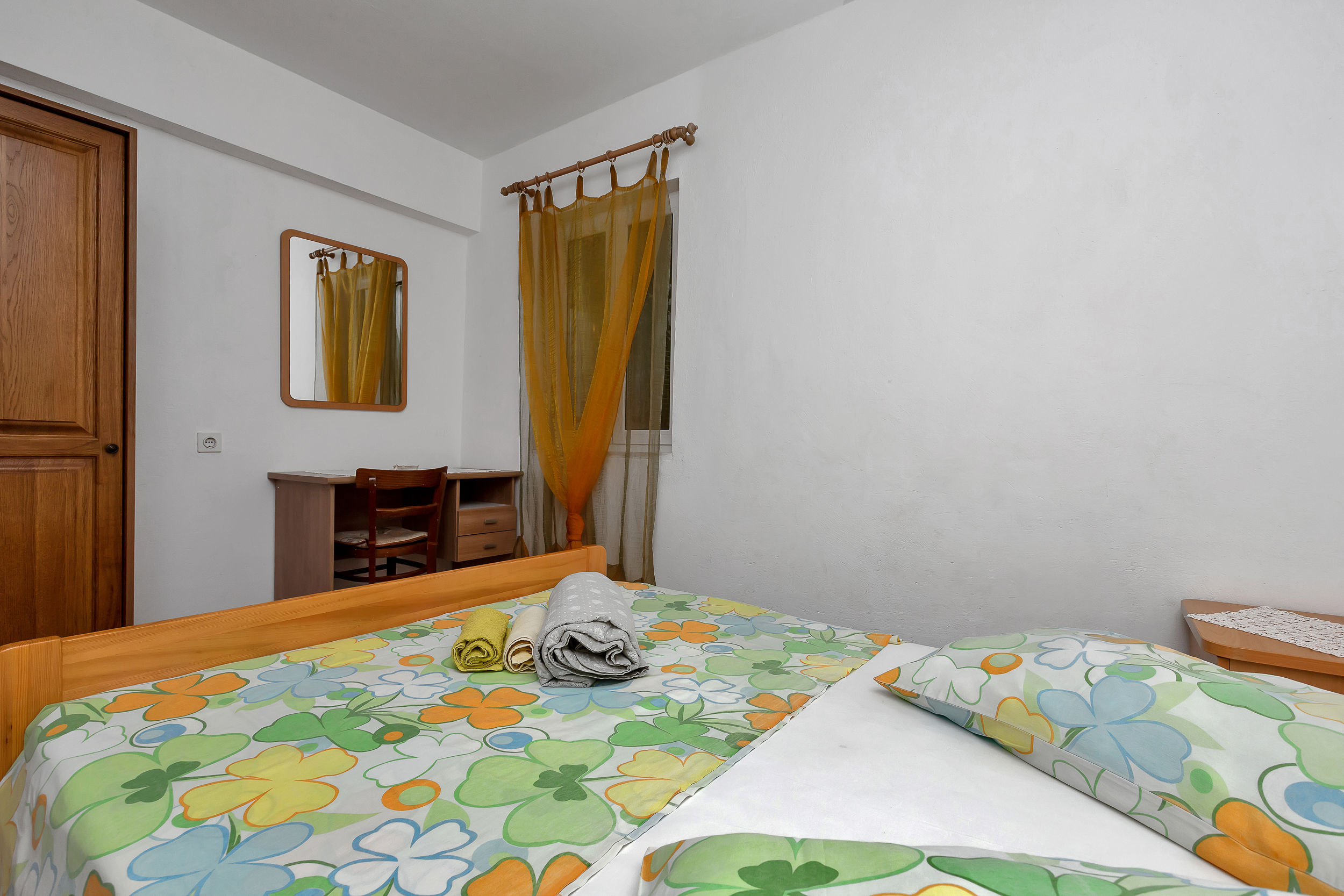 Apartments Robinzon Milivoj 58971-A3