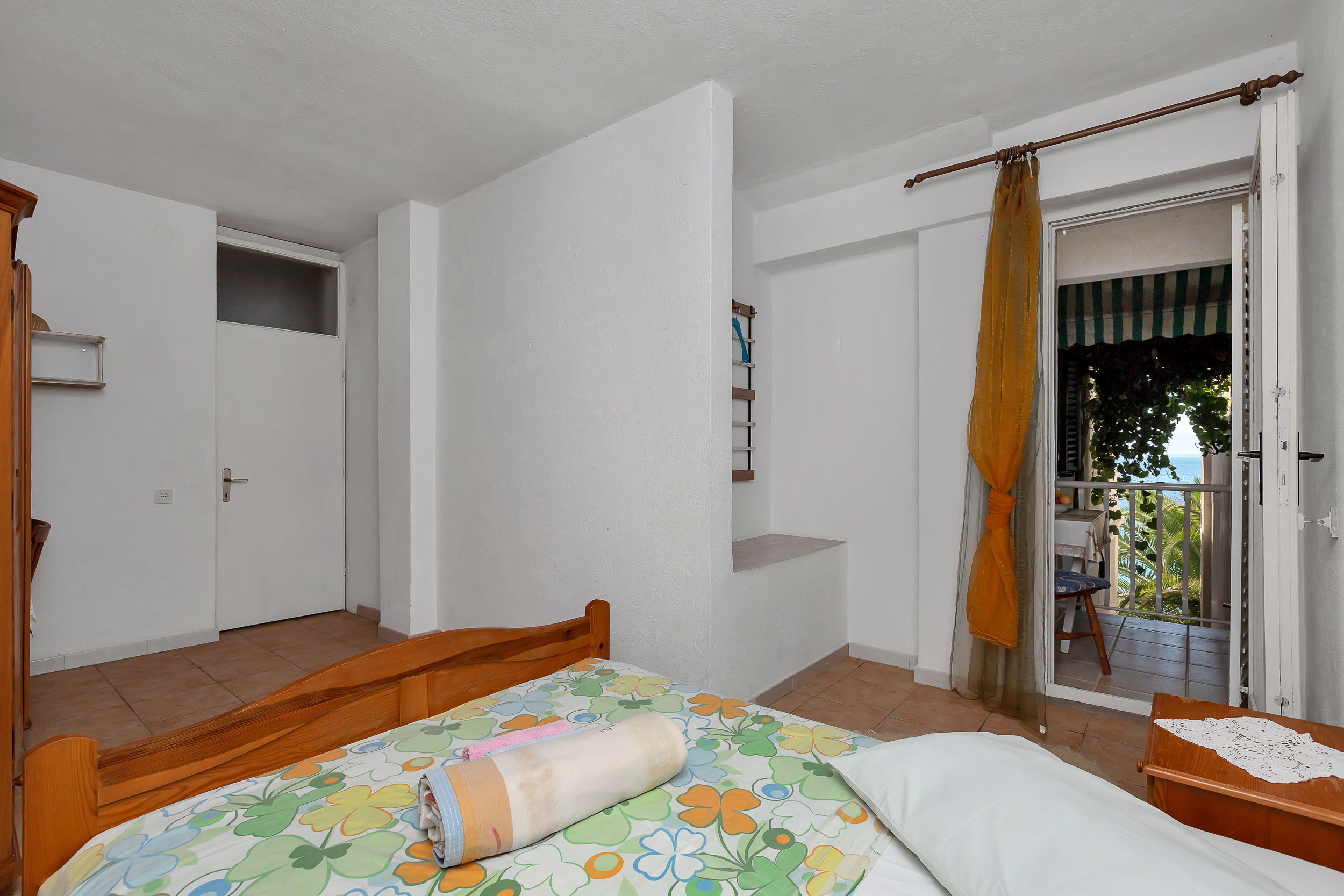 Apartments Robinzon Milivoj 58971-A3