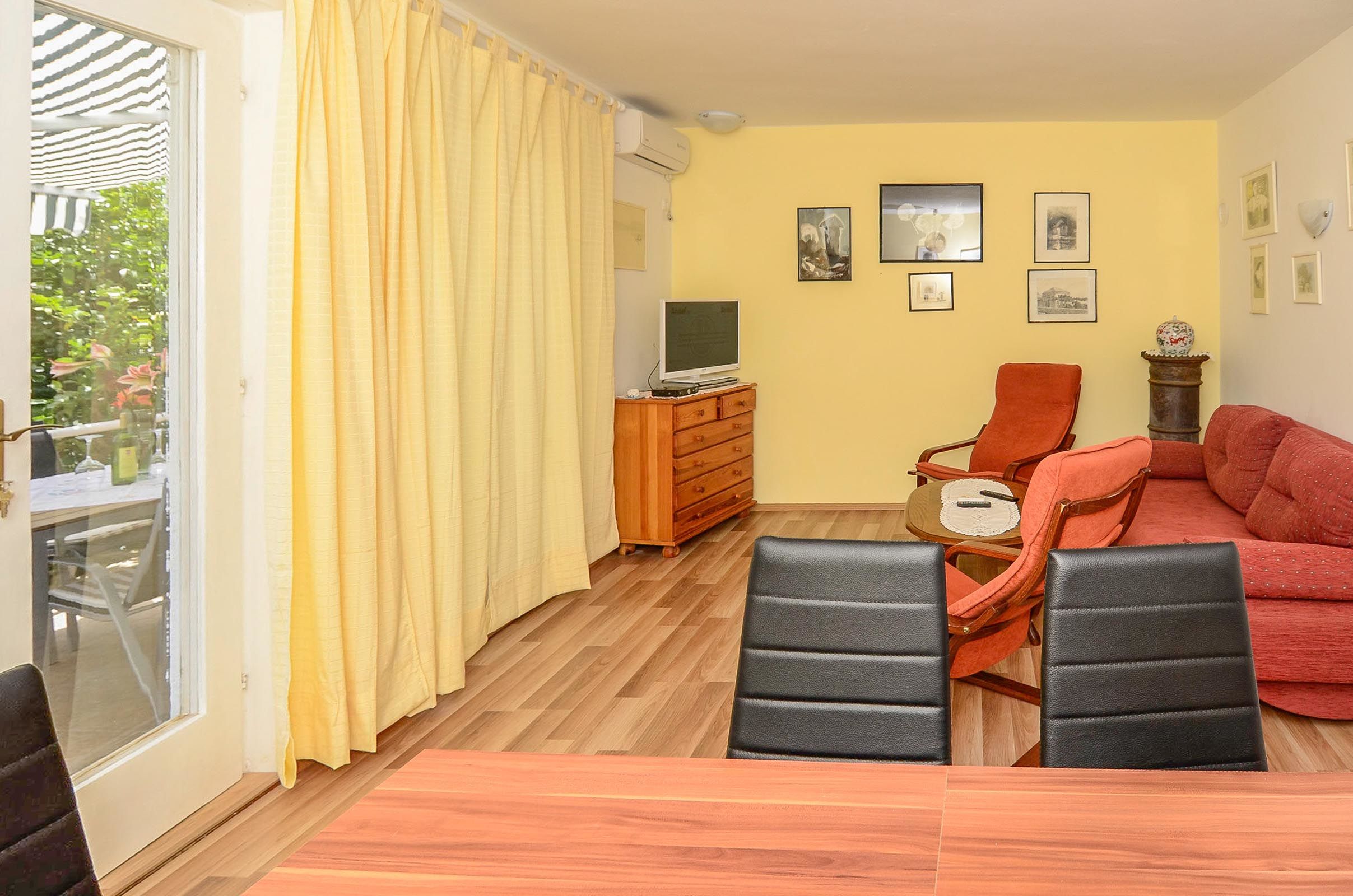 House Lovište 32934-K1