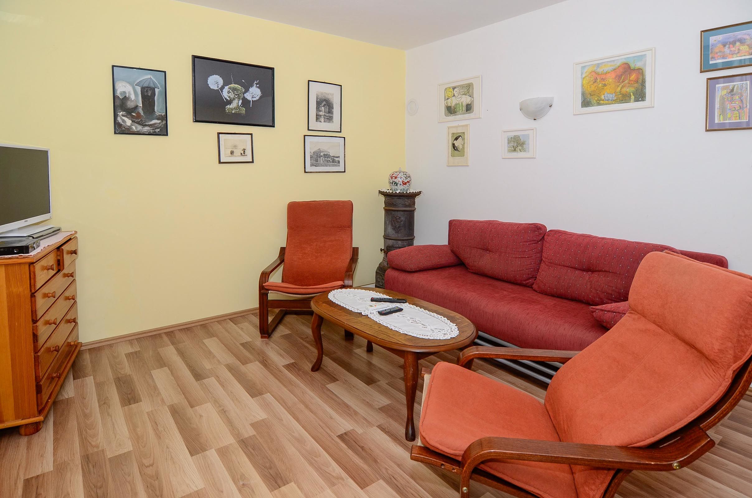 House Lovište 32934-K1