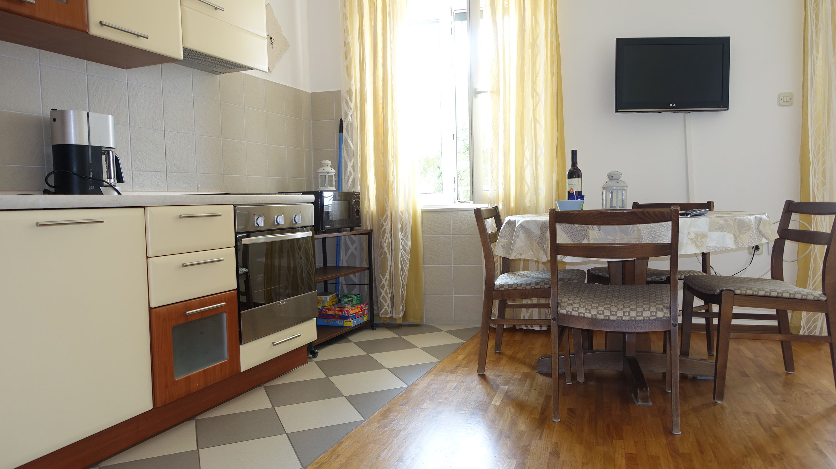 Apartments Lena 59361-A1
