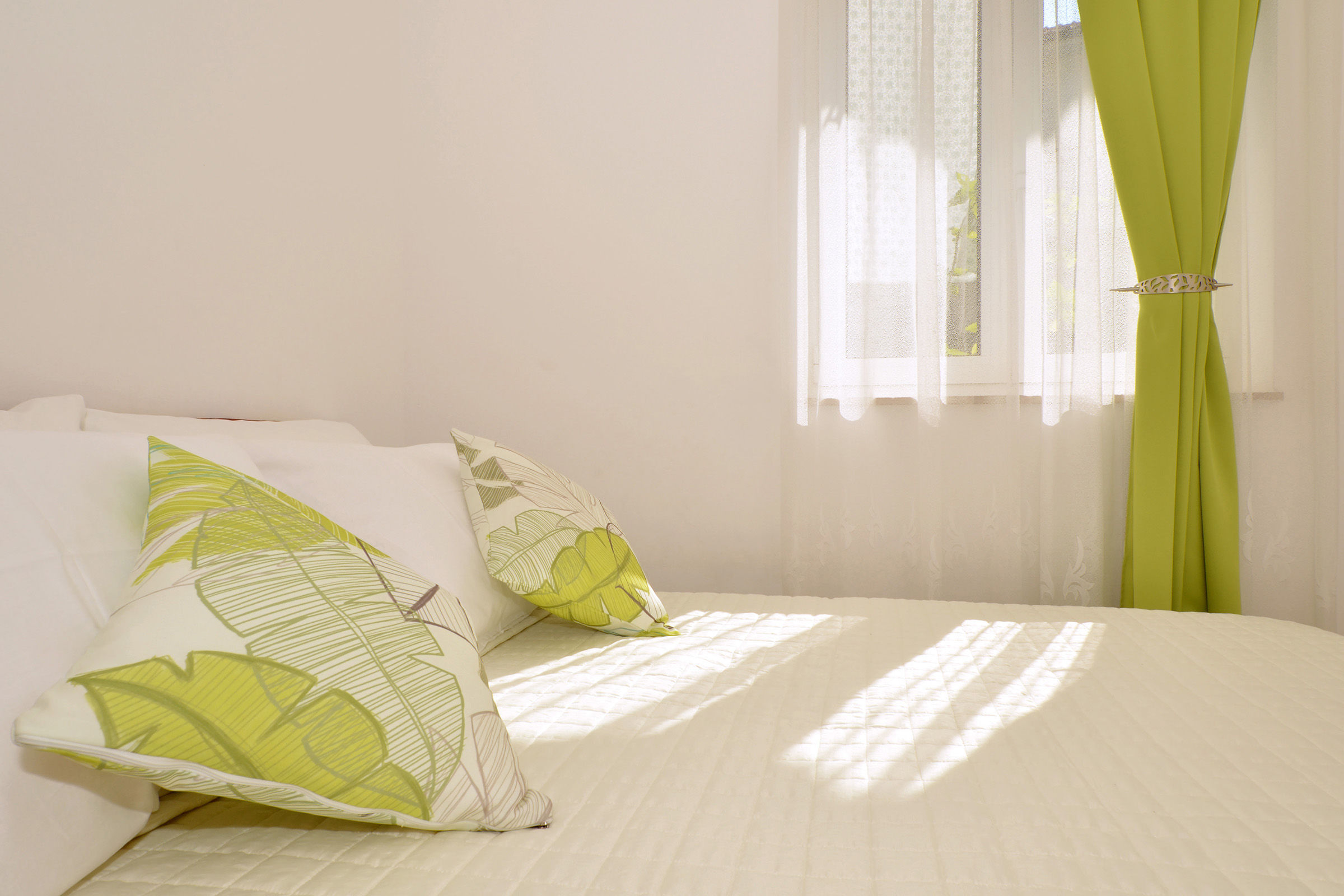 Apartments Mira 25051-A1