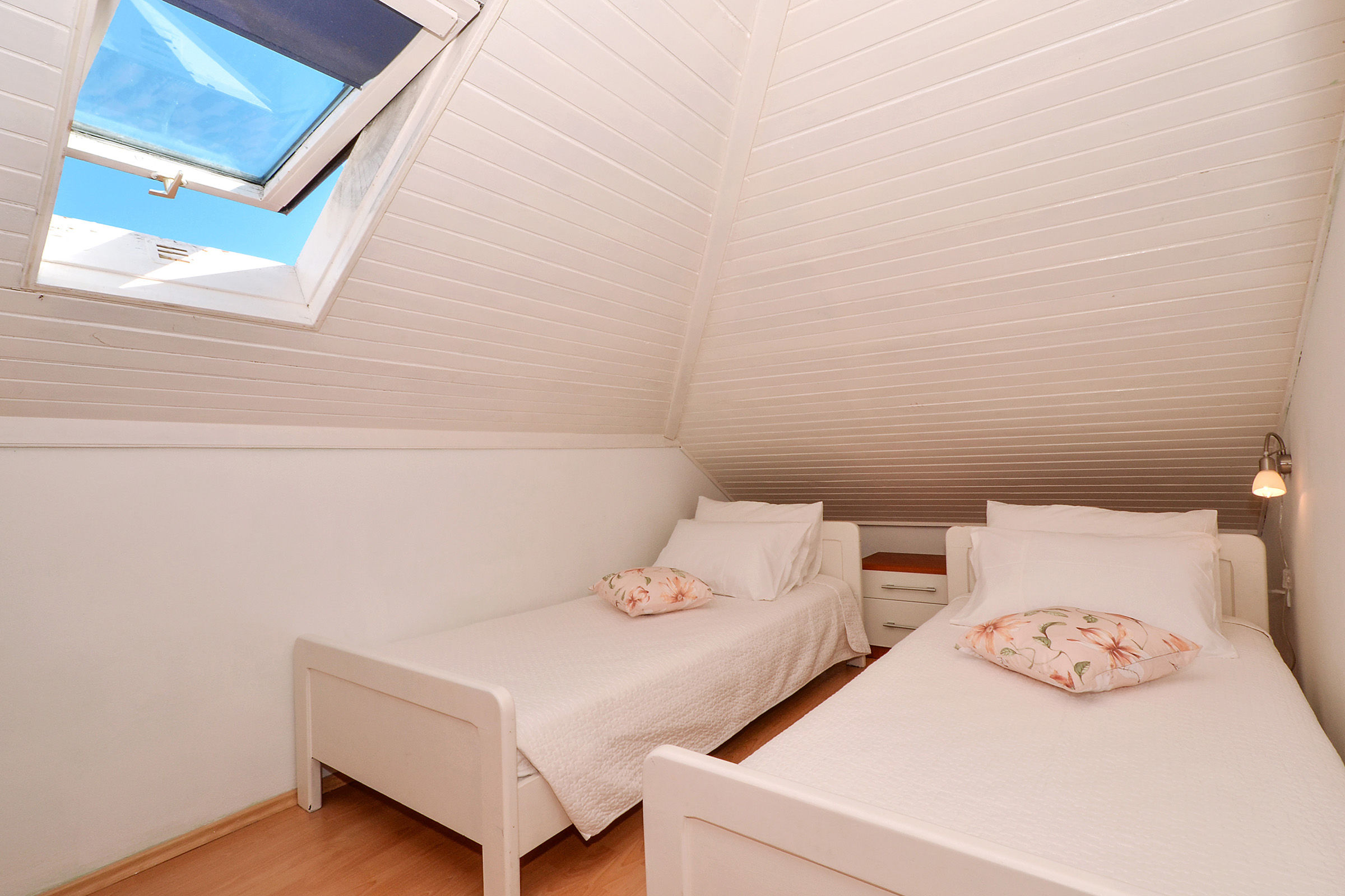 Apartments Mira 25051-A3