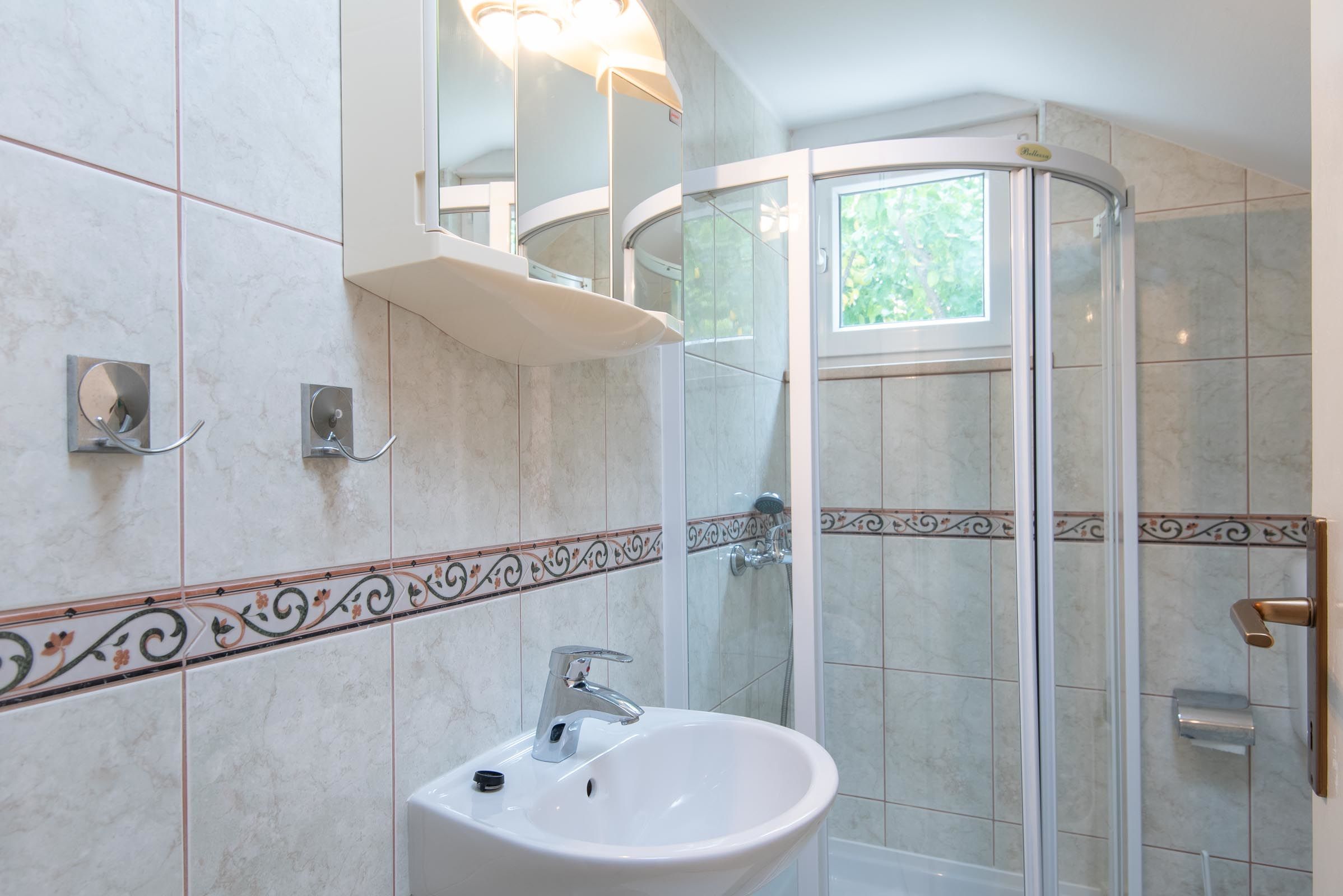 House Clarita 35245-K1