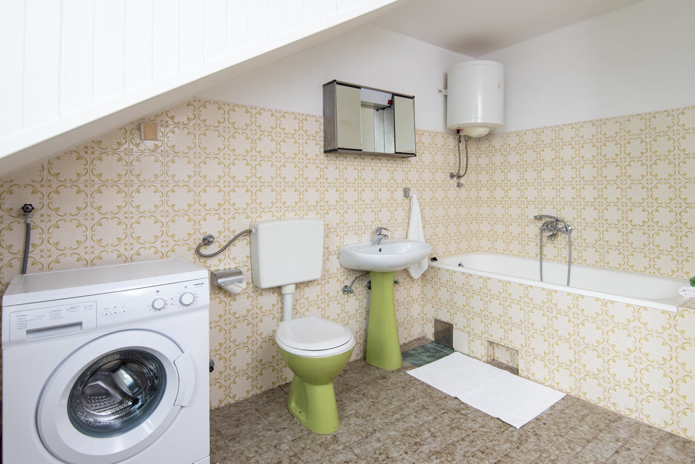 House Clarita 35245-K1