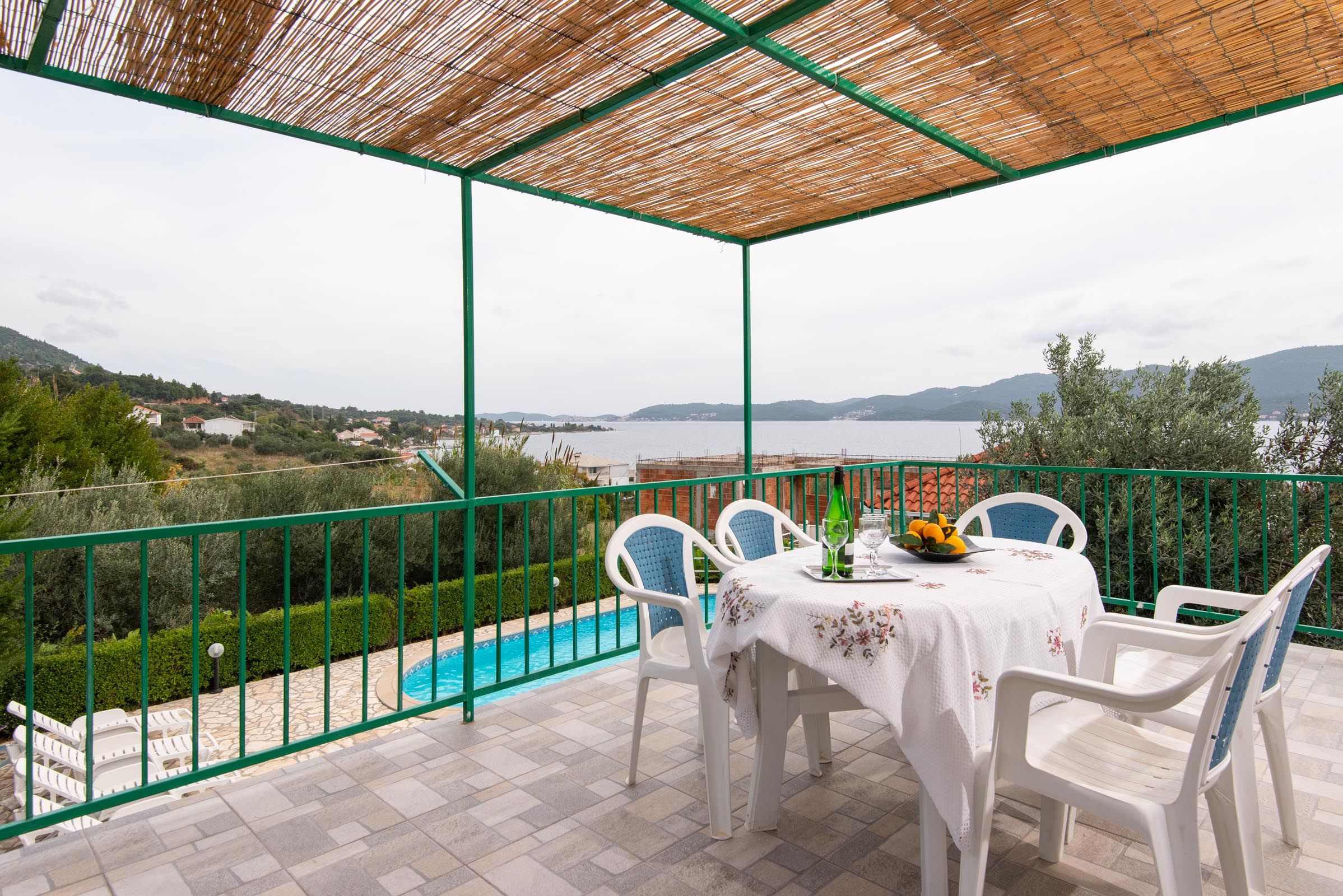 House Clarita 35245-K1
