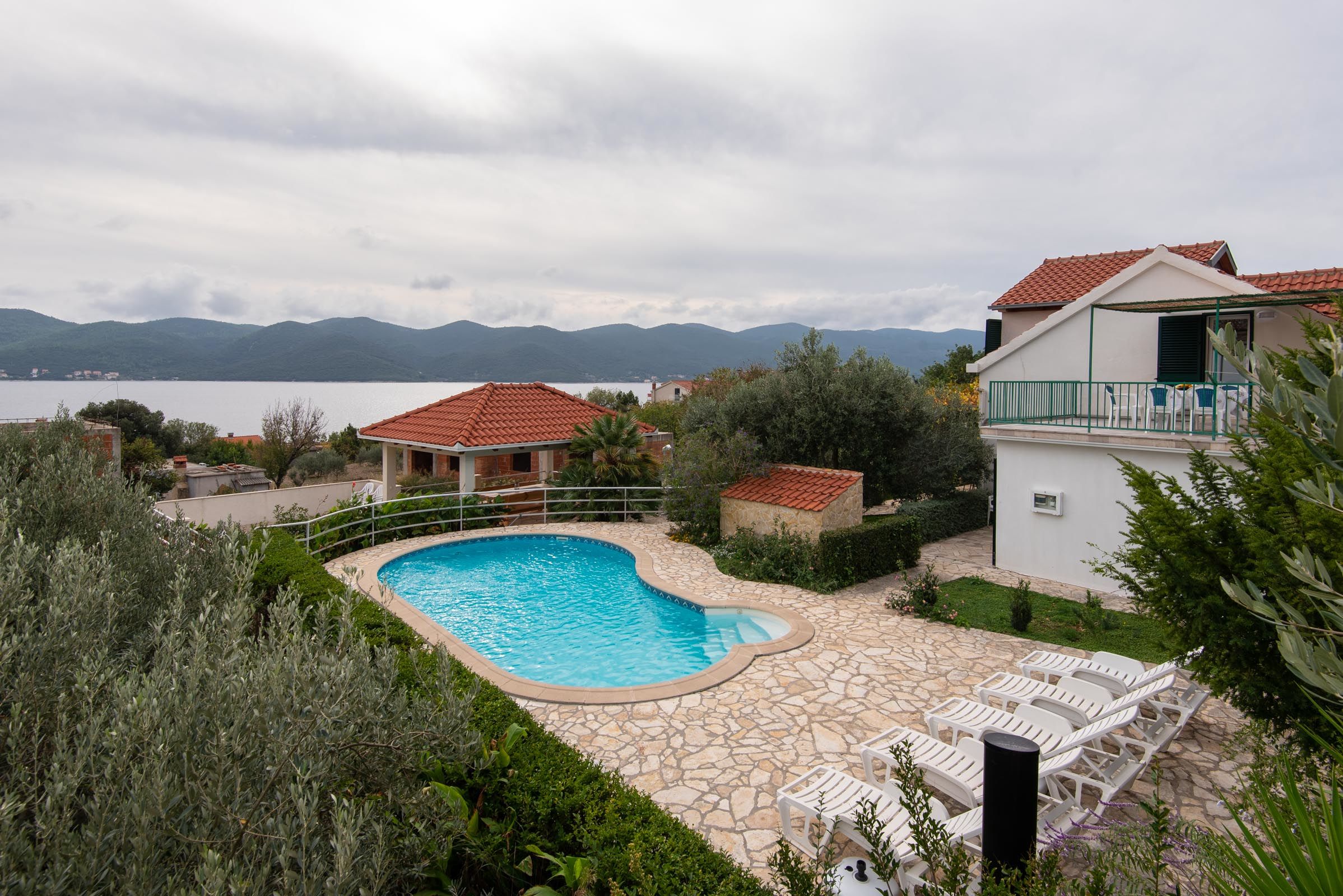House Clarita 35245-K1