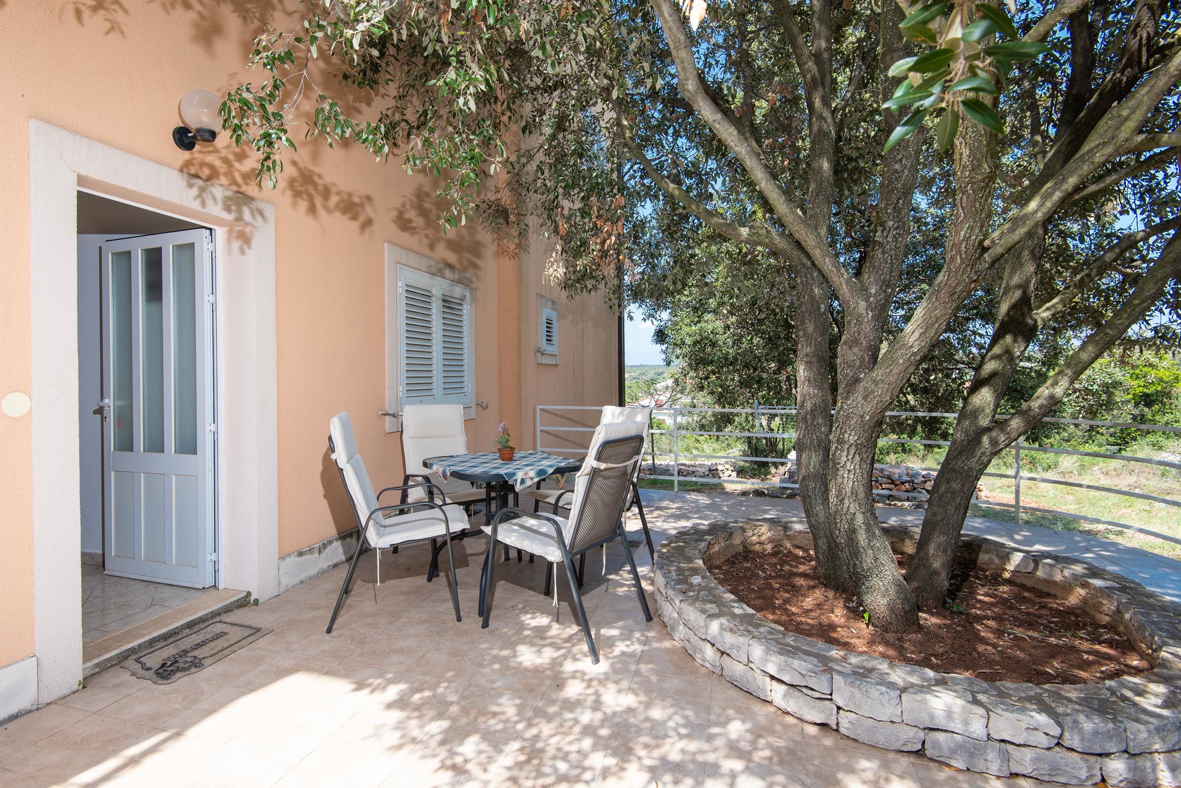 Apartment Ivona 35247-A1