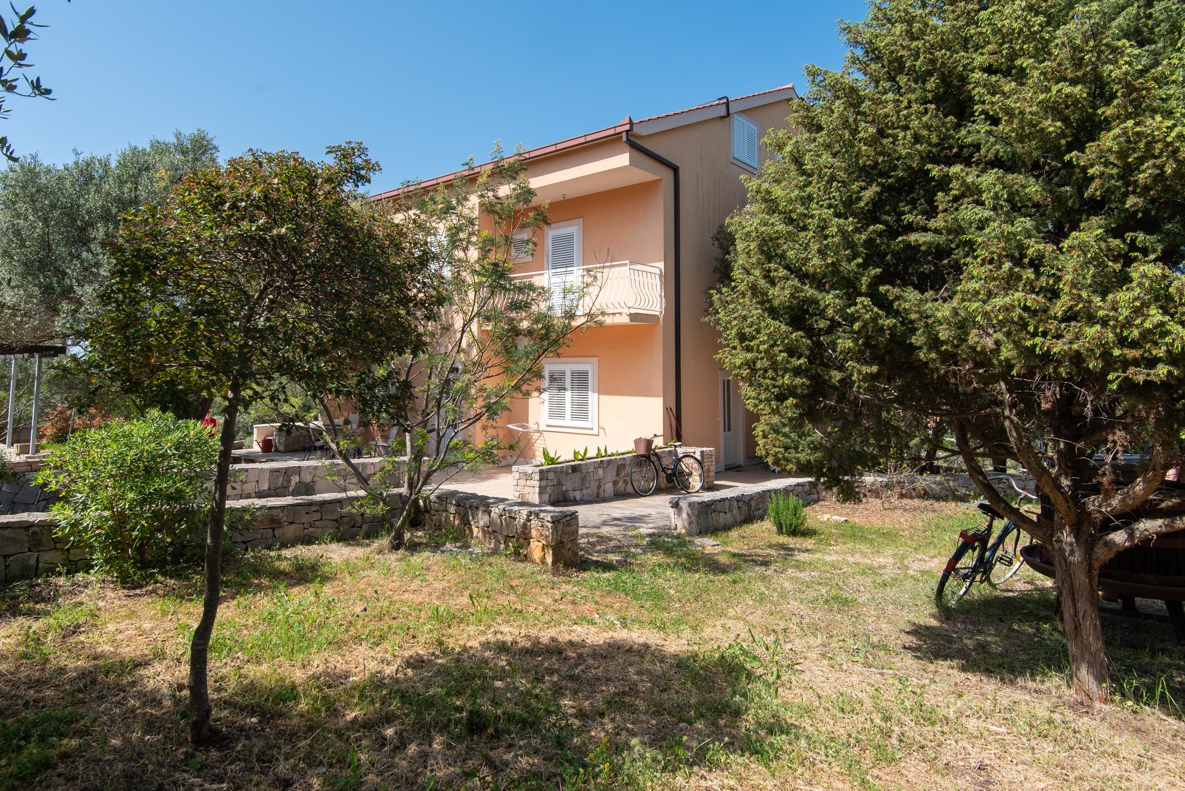 Apartment Ivona 35247-A1