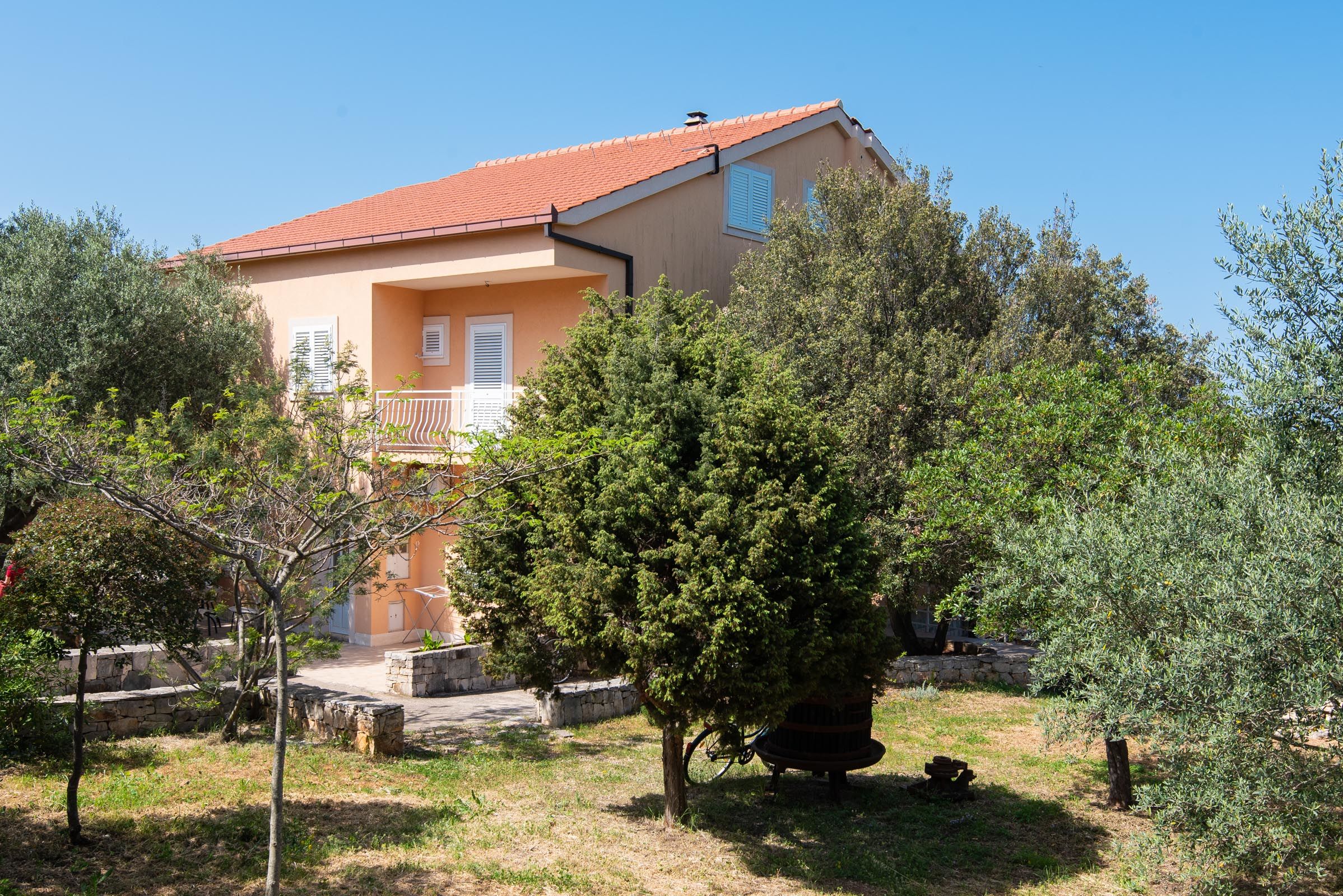 Apartment Ivona 35247-A1