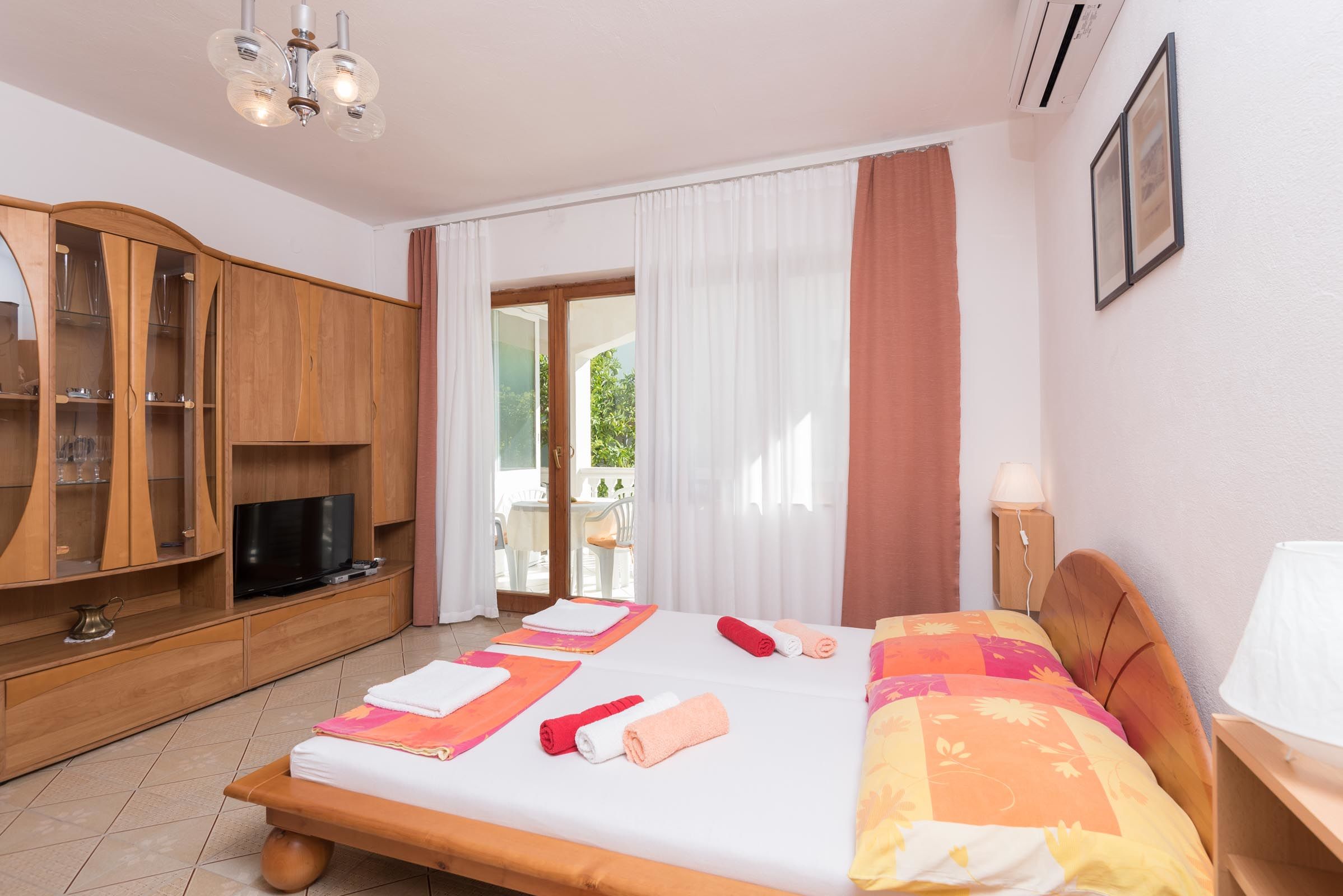 Apartments and Rooms PAPICA 35248-A1