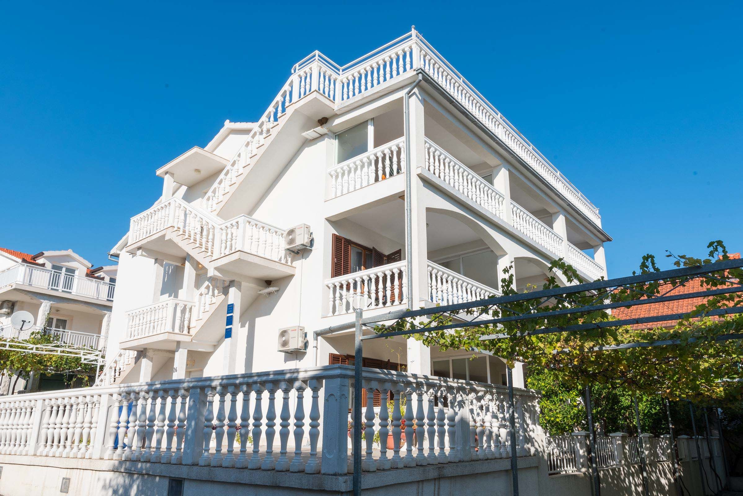 Apartments and Rooms PAPICA 35248-A1