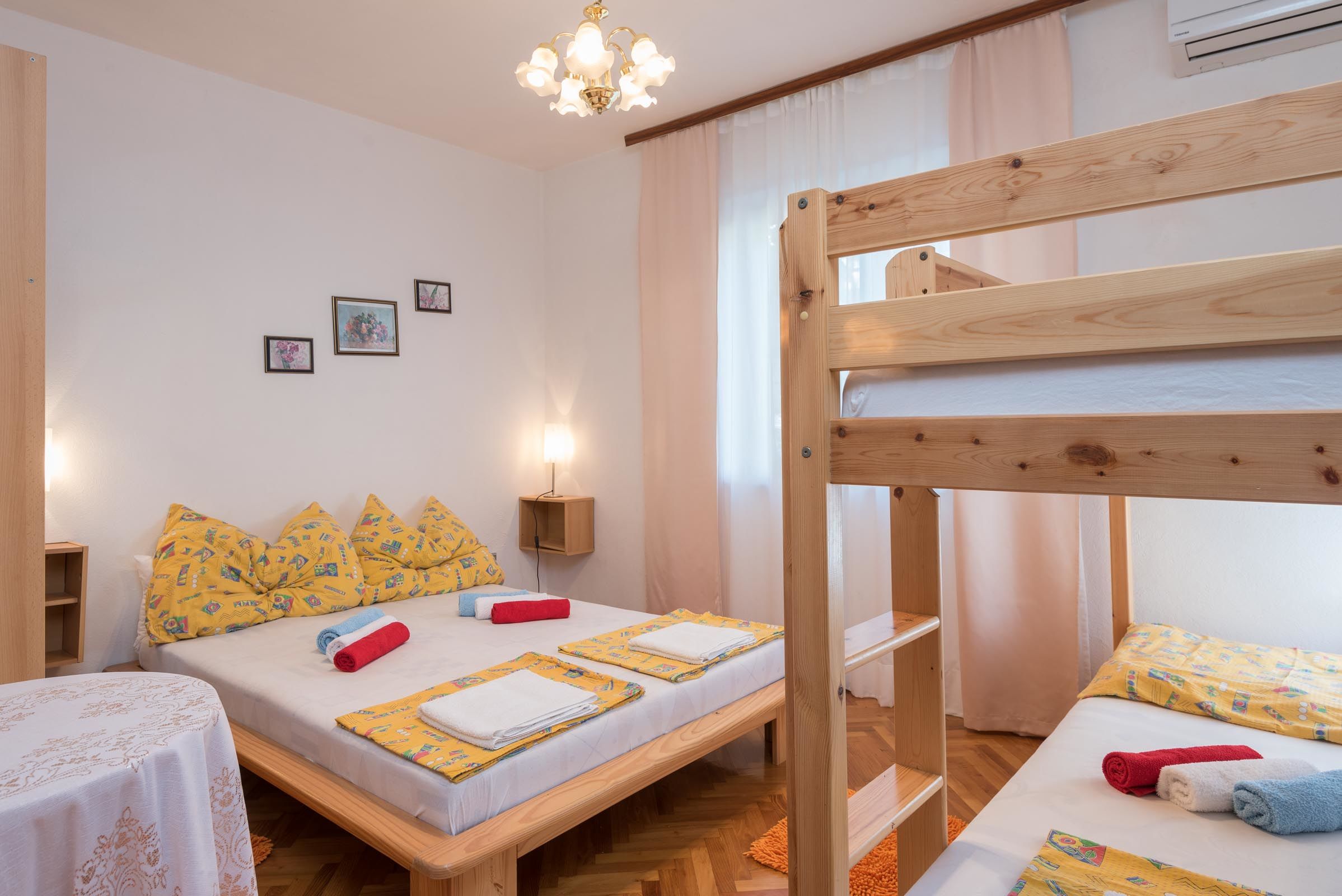 Apartments and Rooms PAPICA 35248-A4