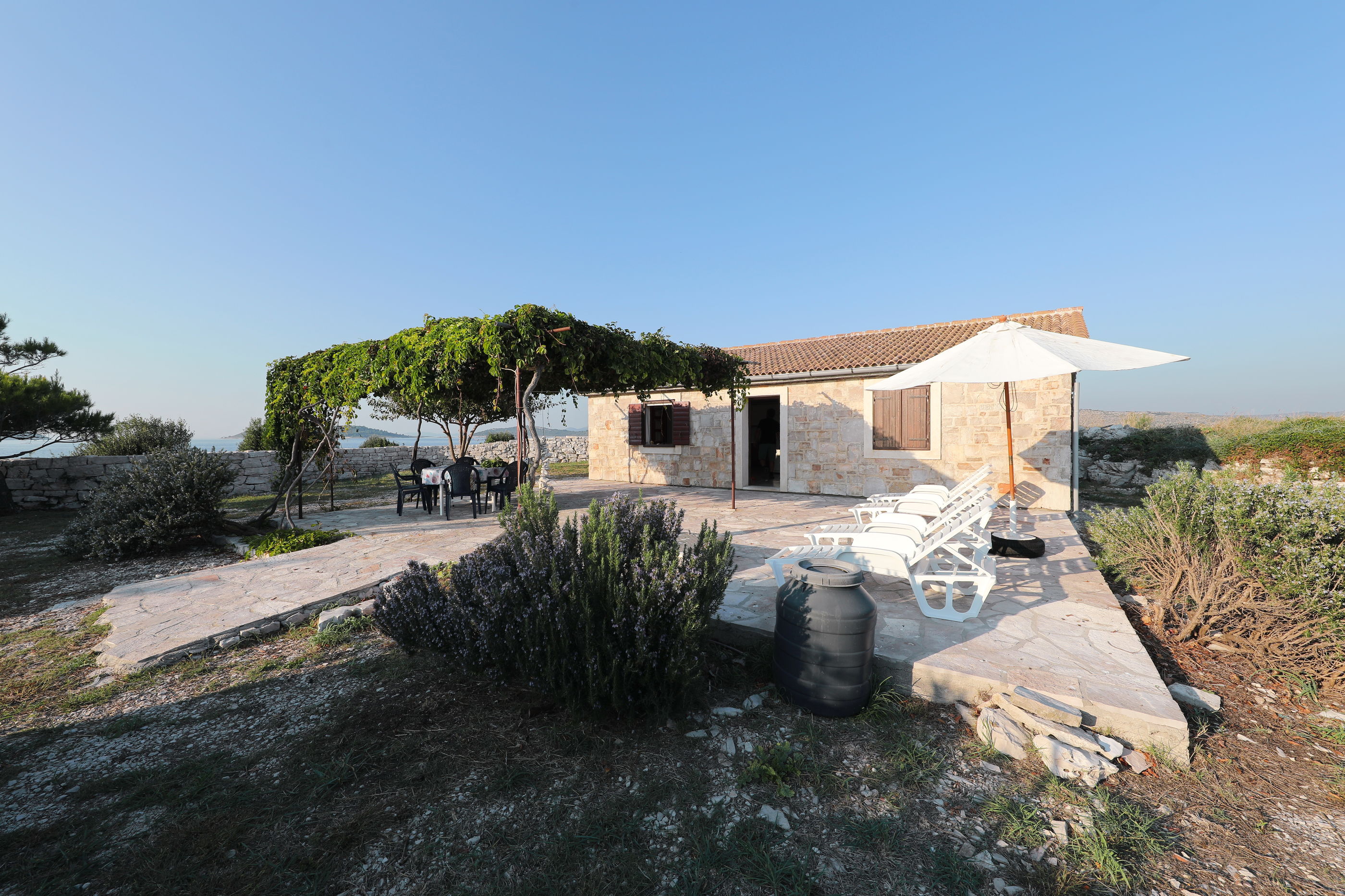 House Island just for You- Ravna Sika 55801-K1