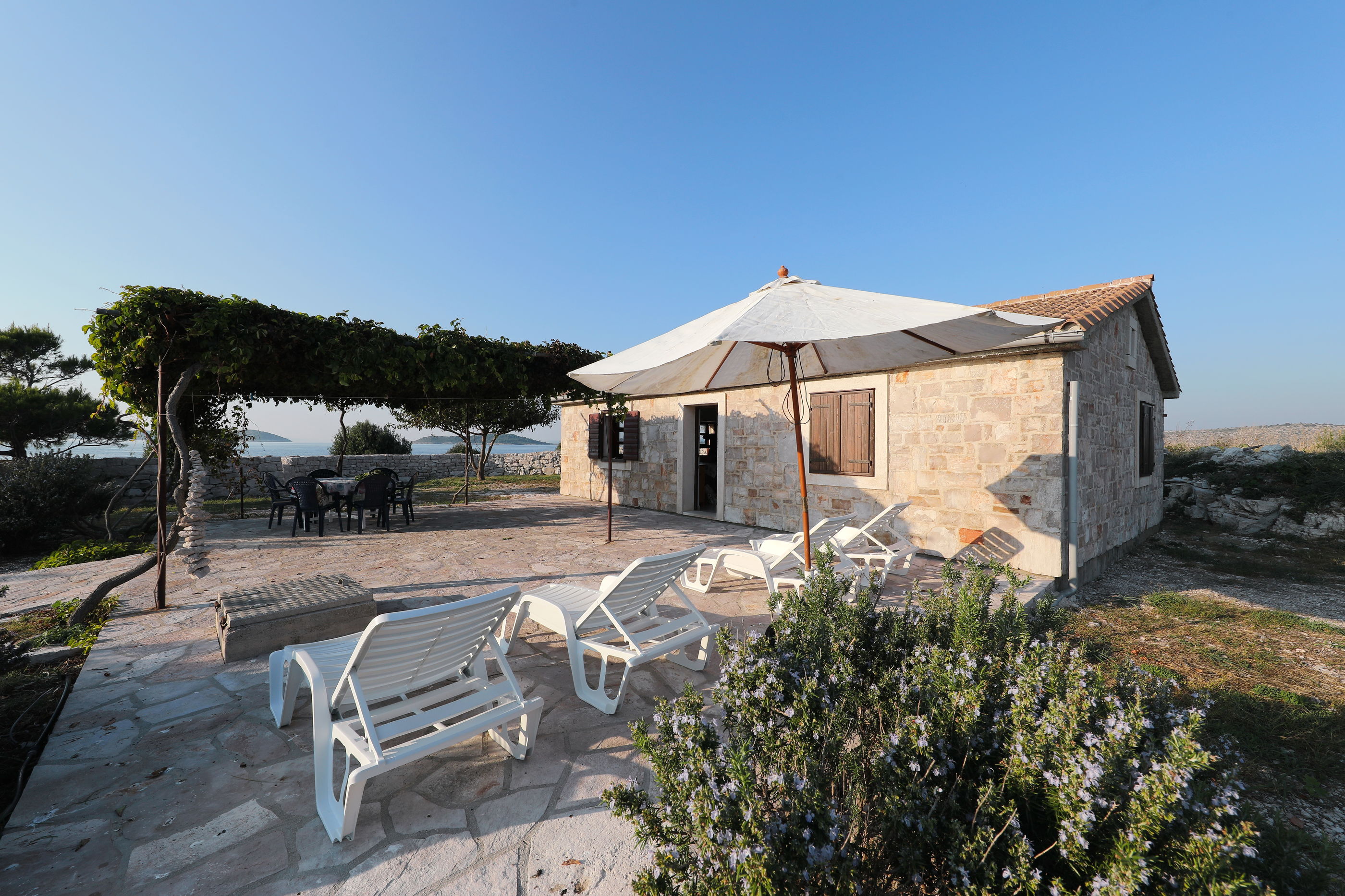 House Island just for You- Ravna Sika 55801-K1