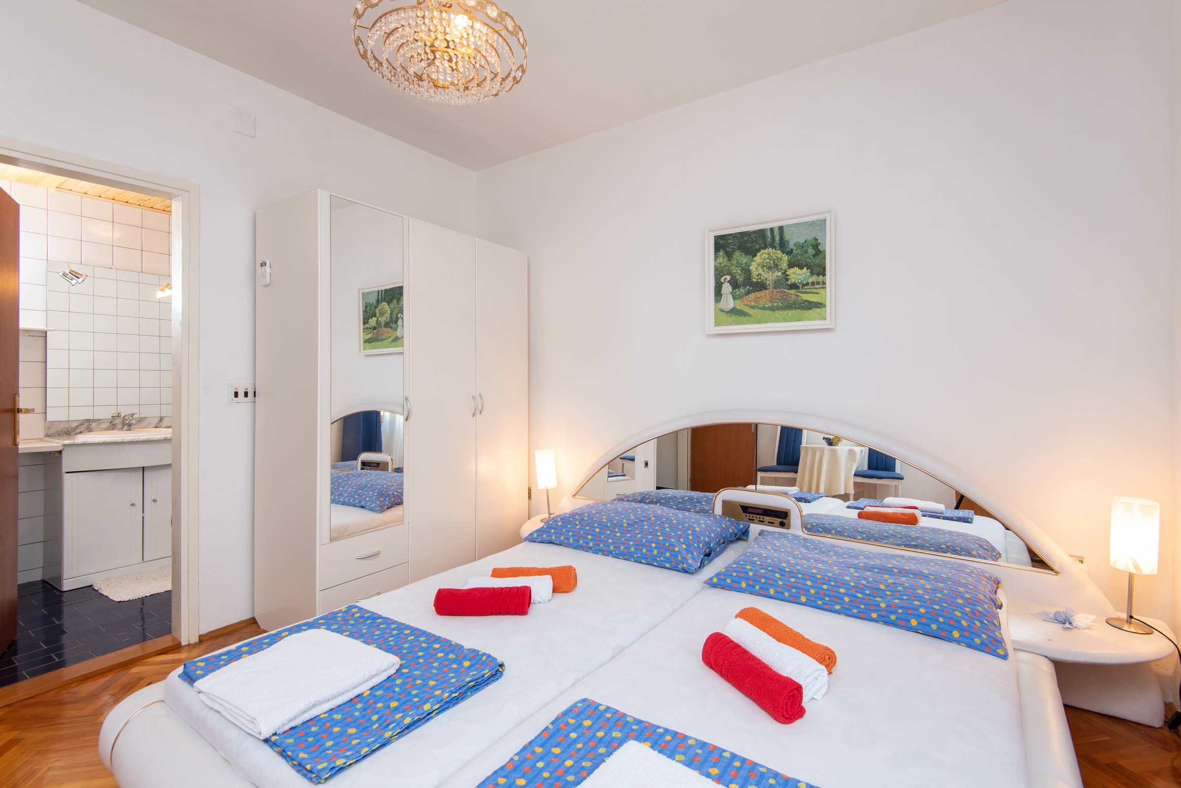 Apartments and Rooms PAPICA 35248-S2