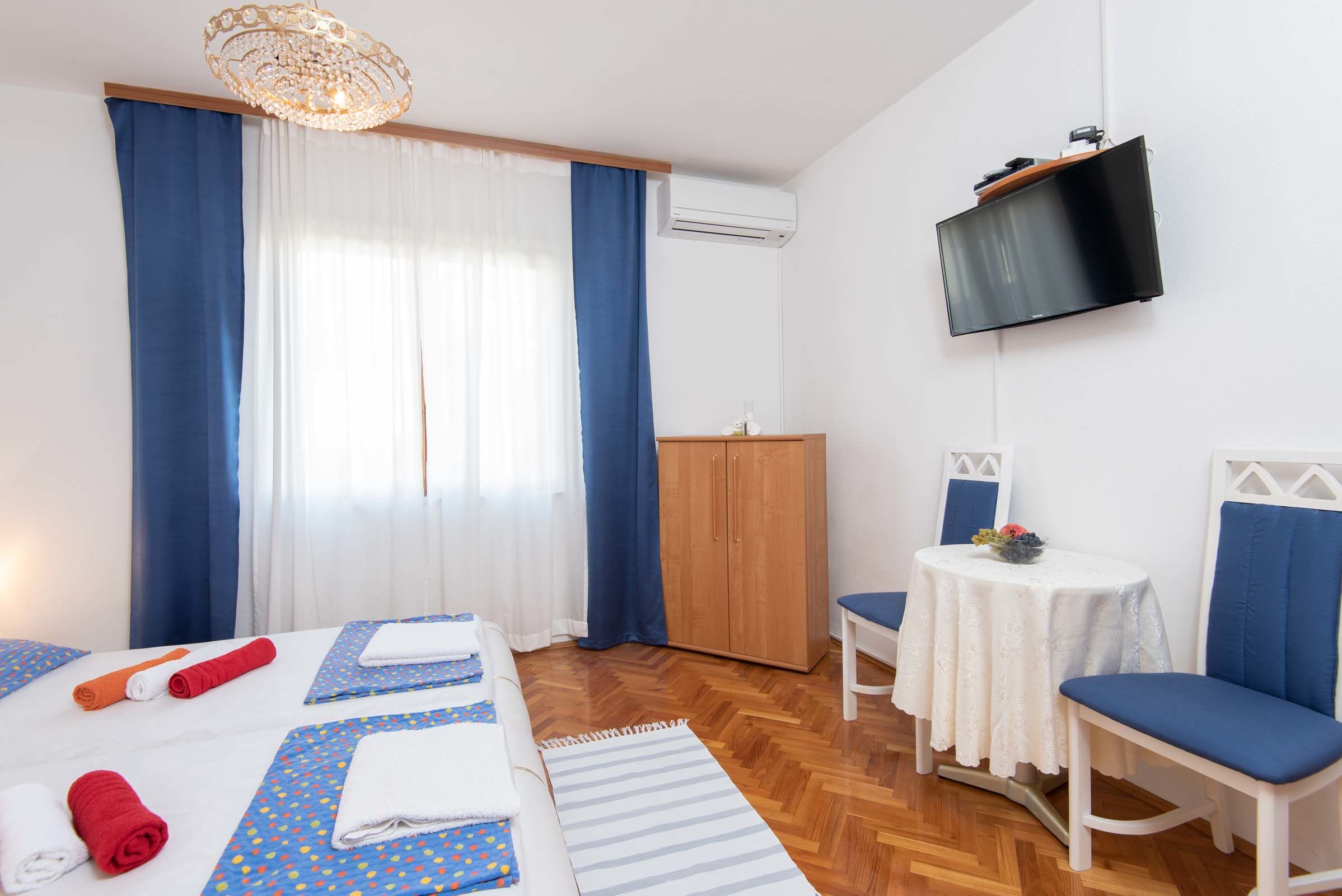 Apartments and Rooms PAPICA 35248-S2