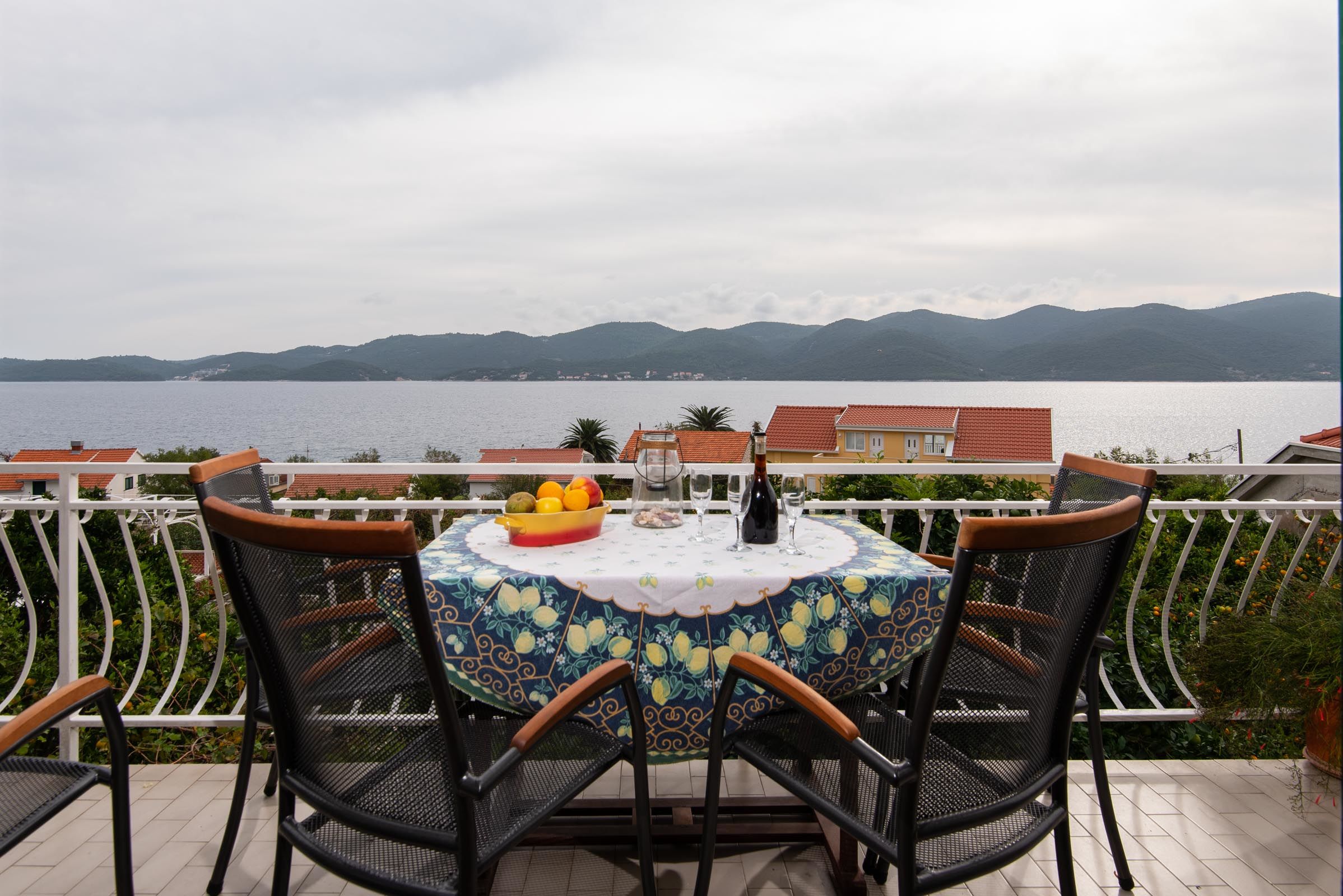 Apartments Gorjana 59583-A1