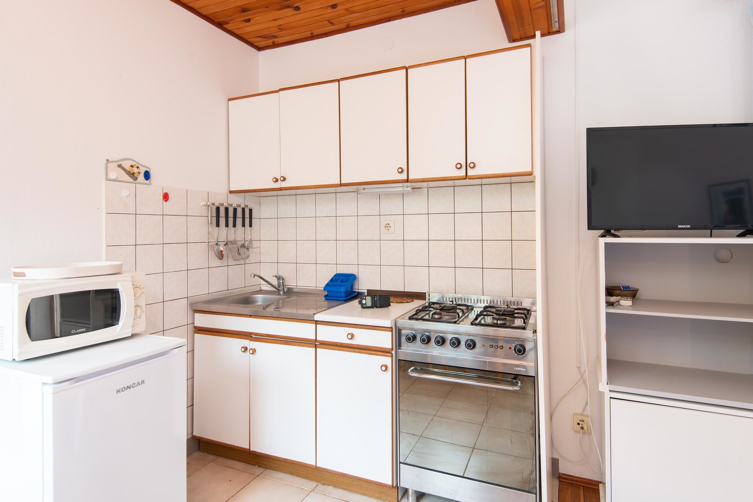 Apartments Gorjana 59583-A2