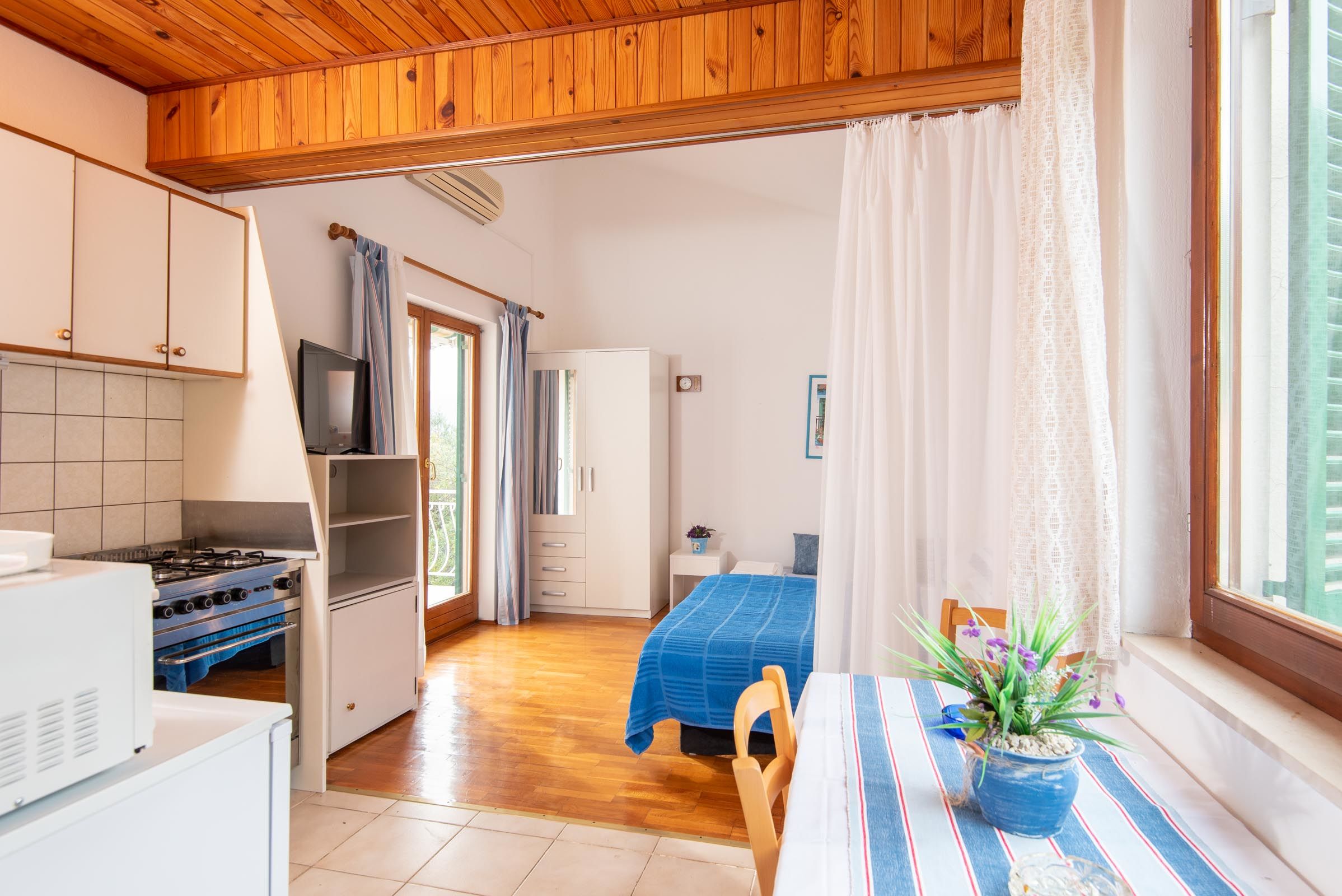 Apartments Gorjana 59583-A2
