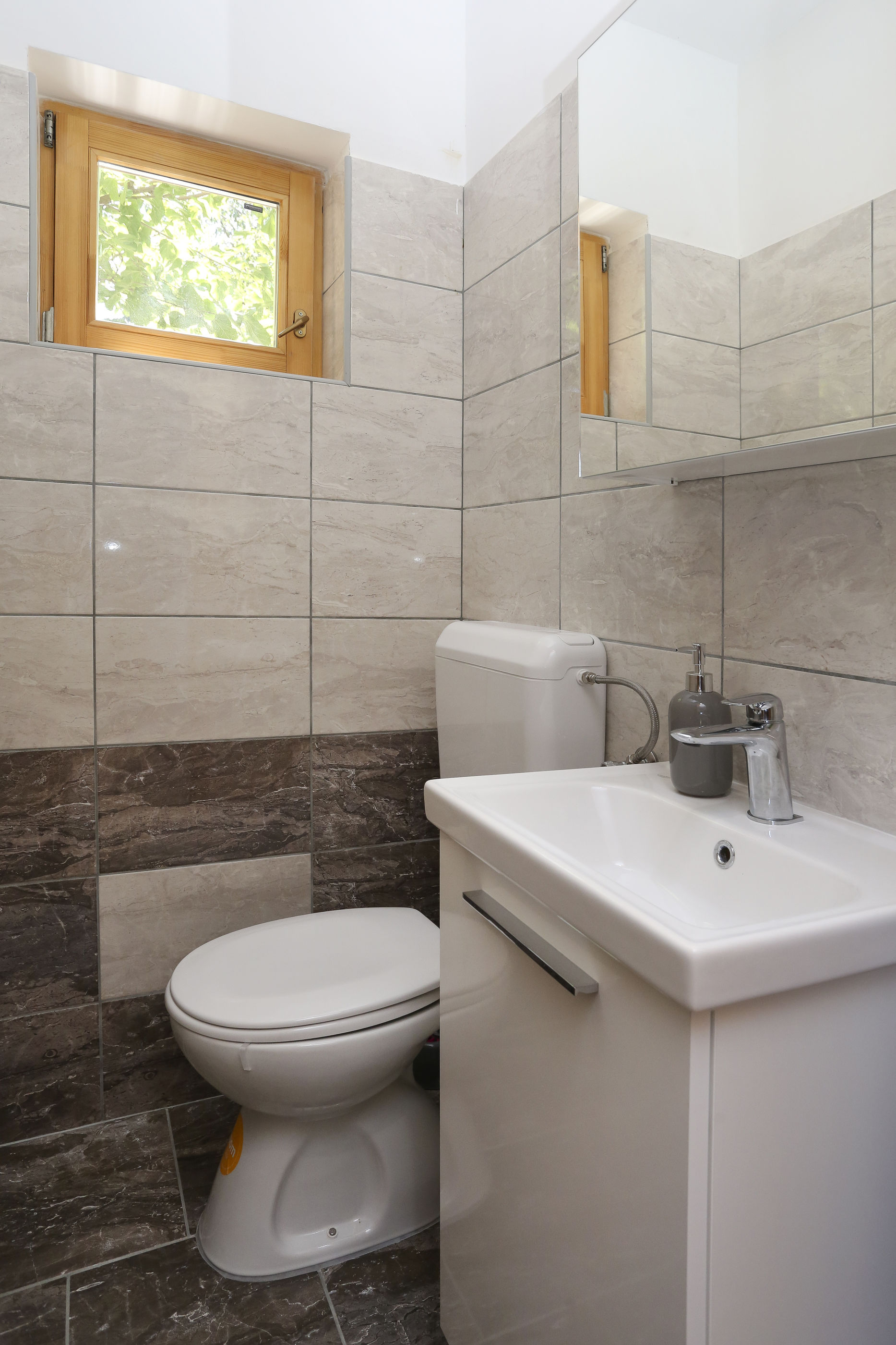 House Marijan 43541-K1