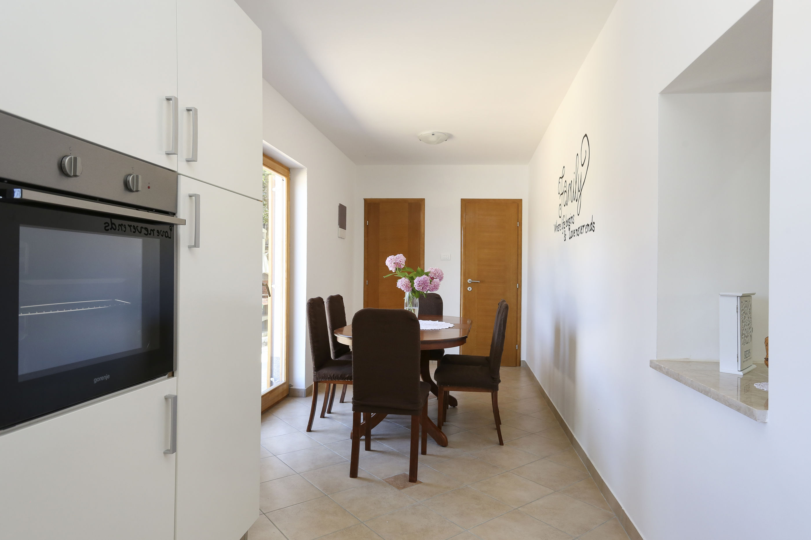House Marijan 43541-K1