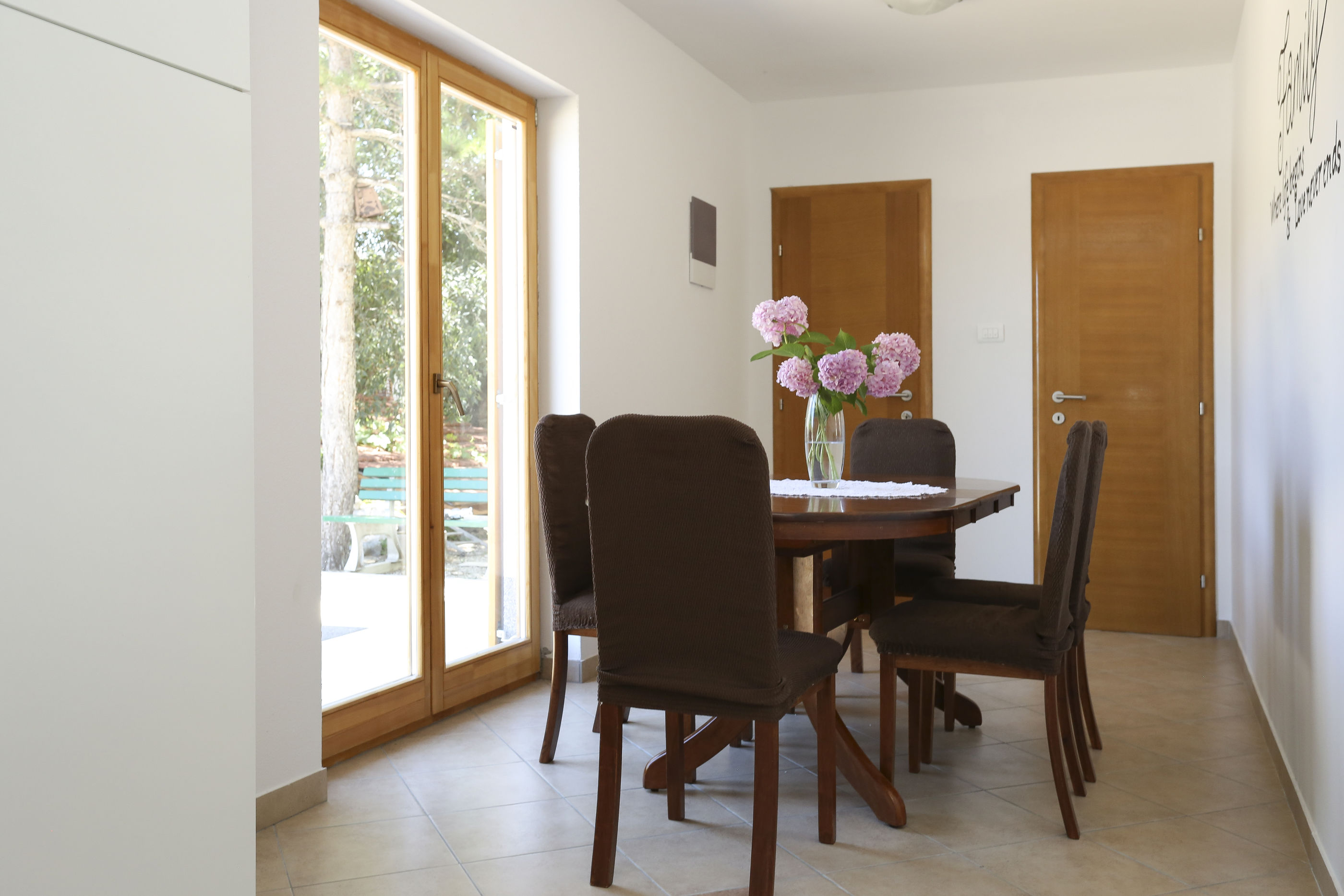 House Marijan 43541-K1