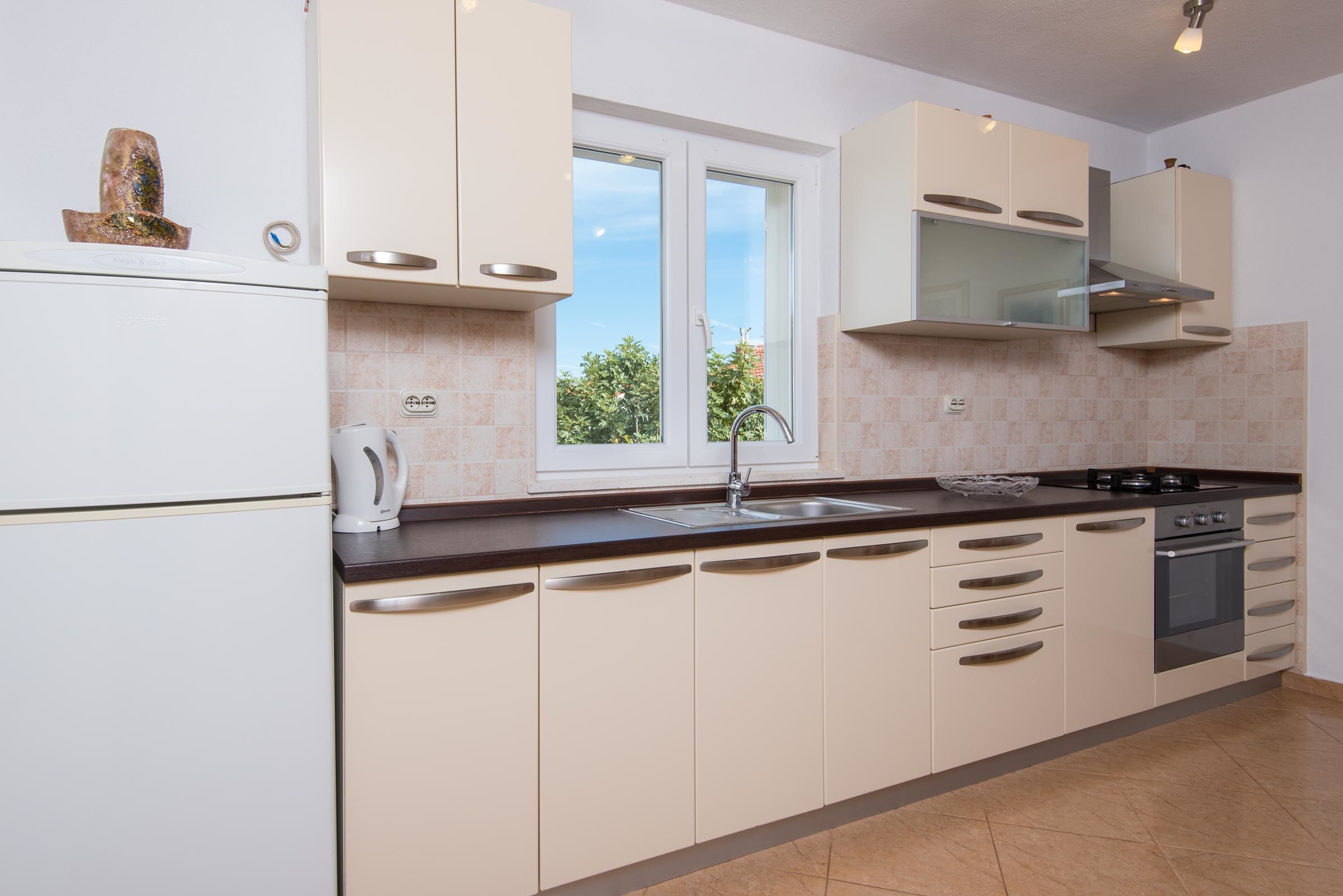 Apartments Ivica 59589-A1