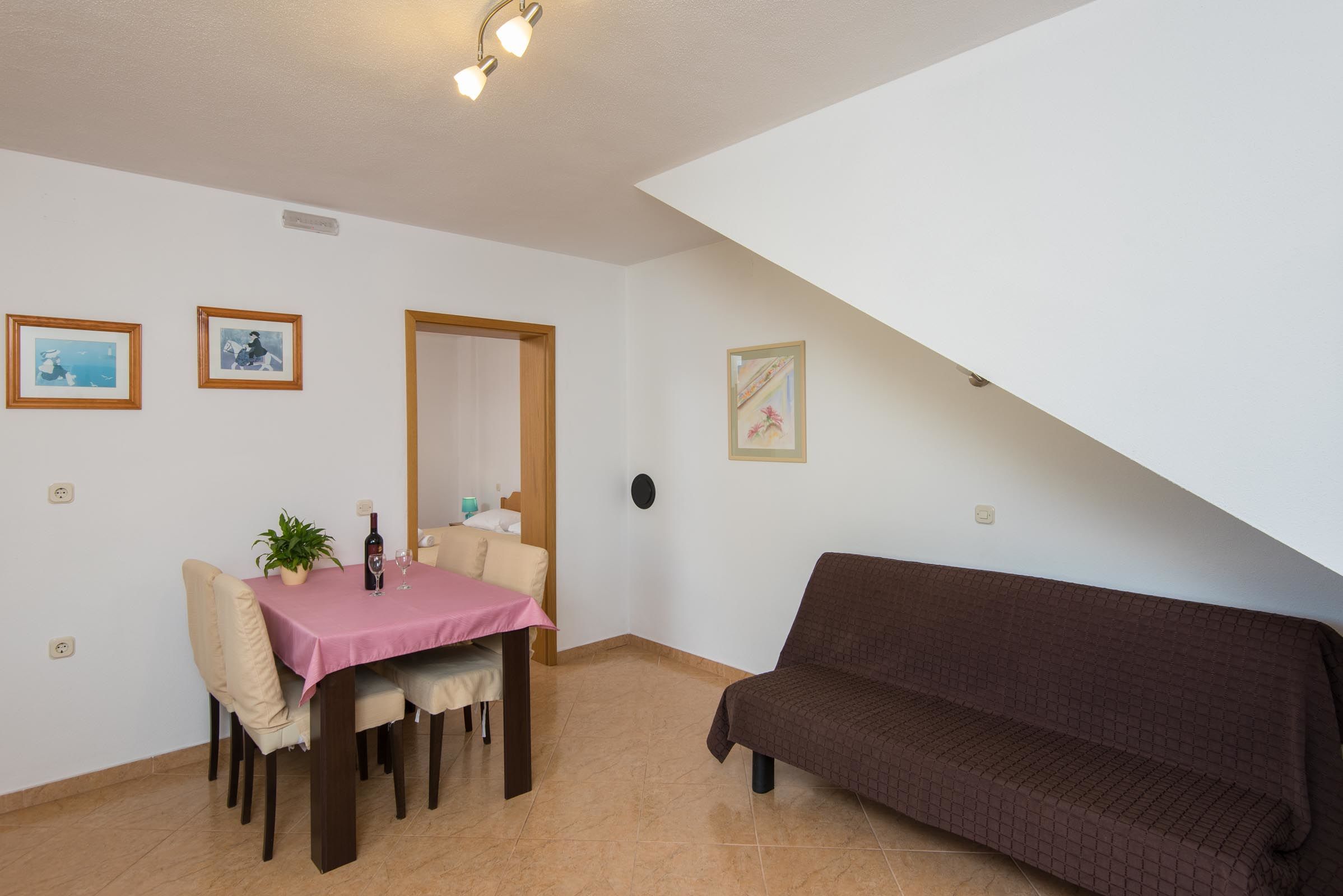 Apartments Ivica 59589-A1
