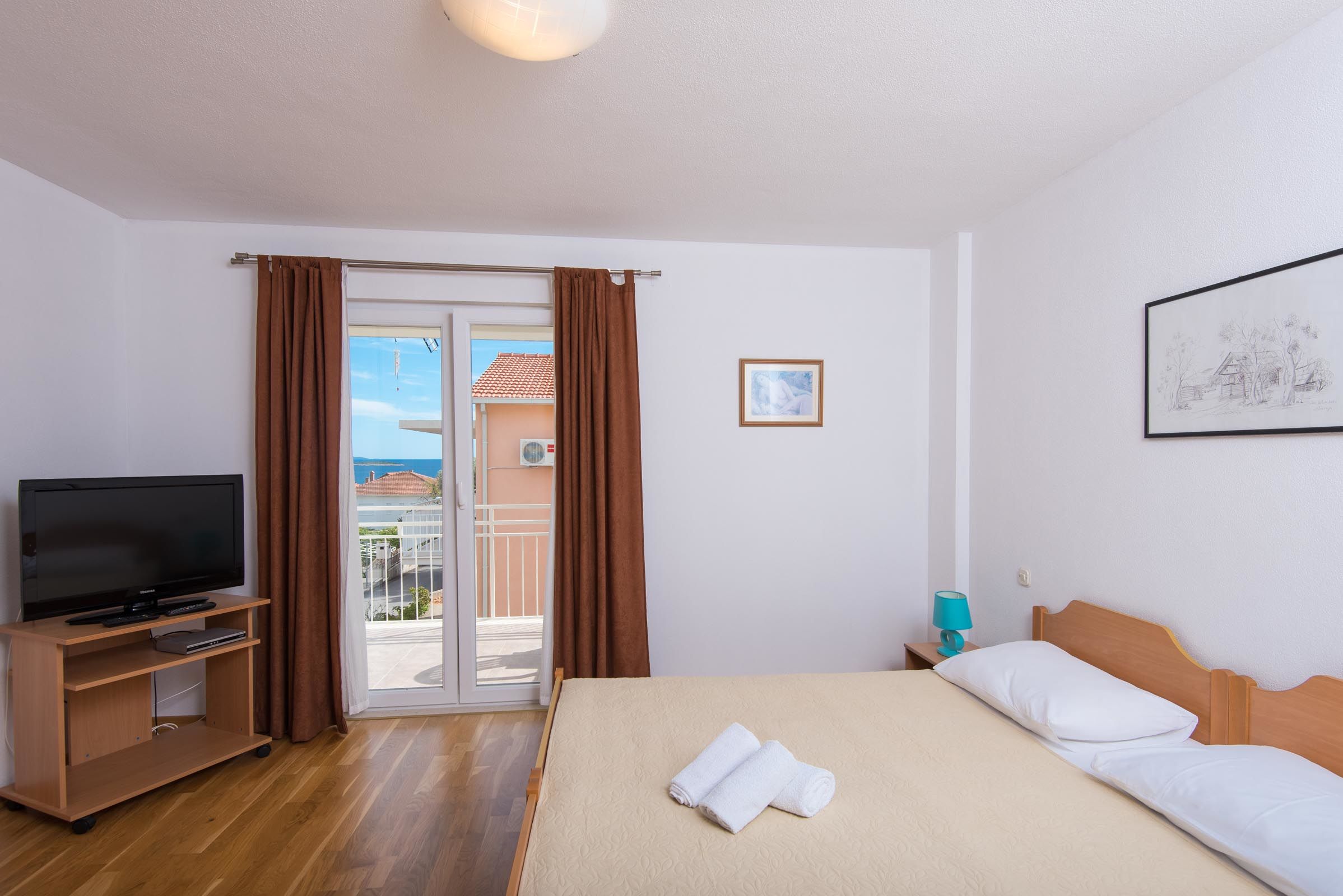 Apartments Ivica 59589-A1