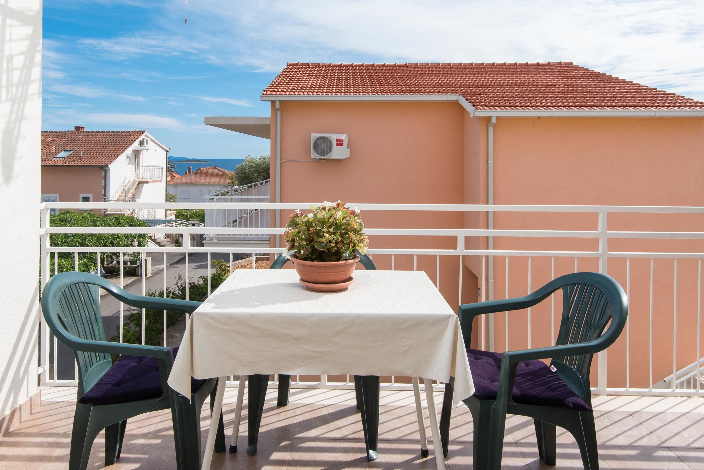Apartments Ivica 59589-A1