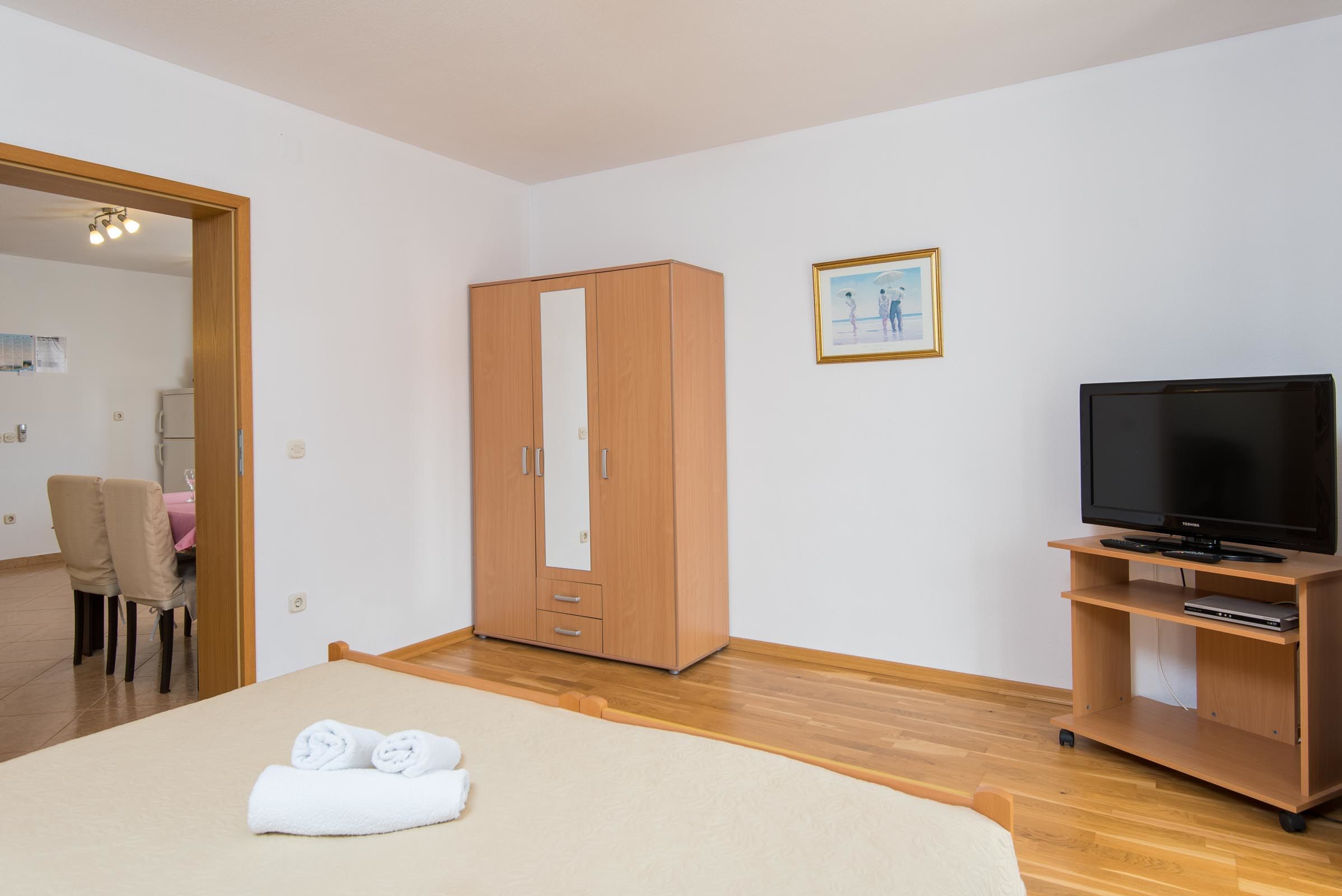 Apartments Ivica 59589-A1