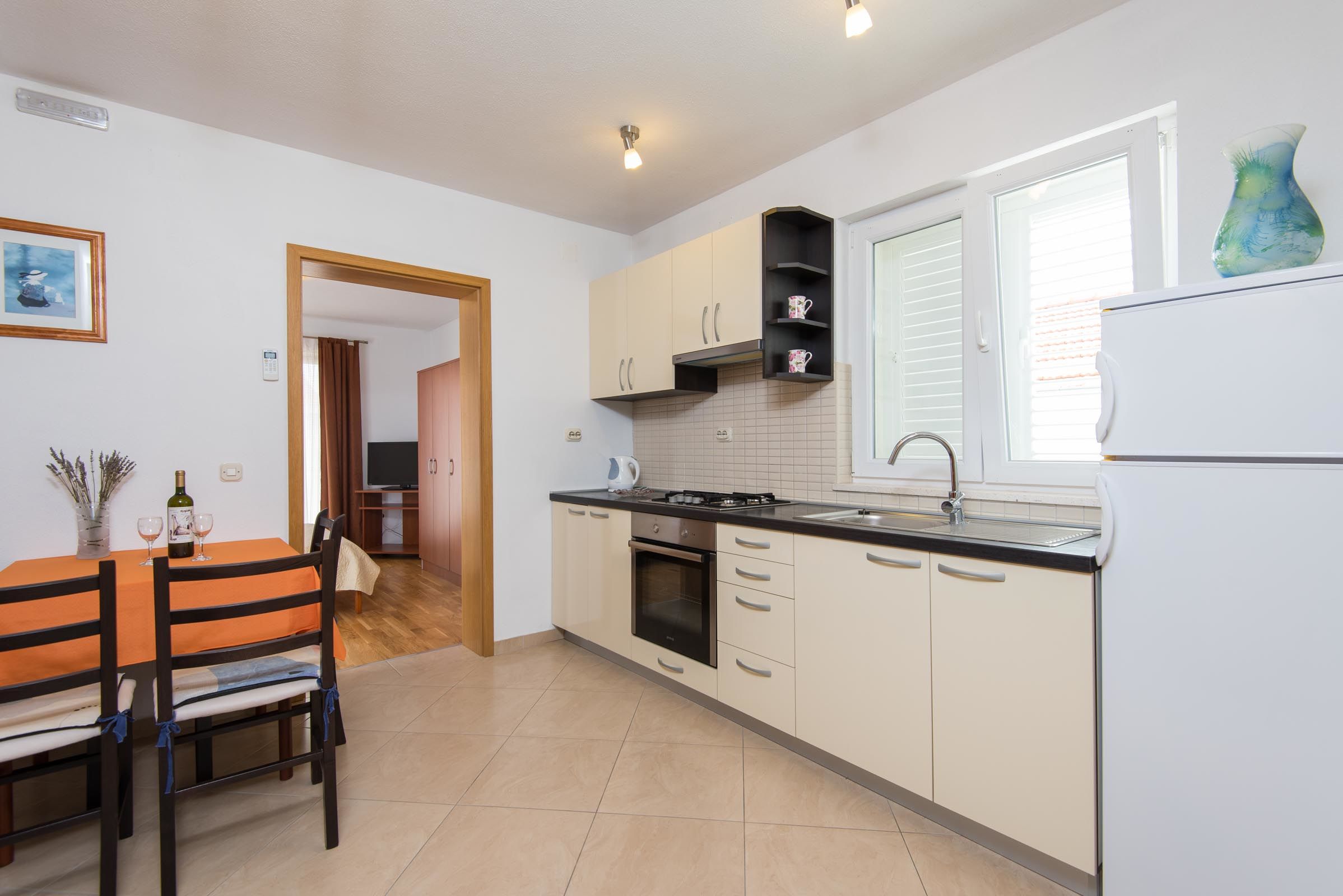 Apartments Ivica 59589-A2