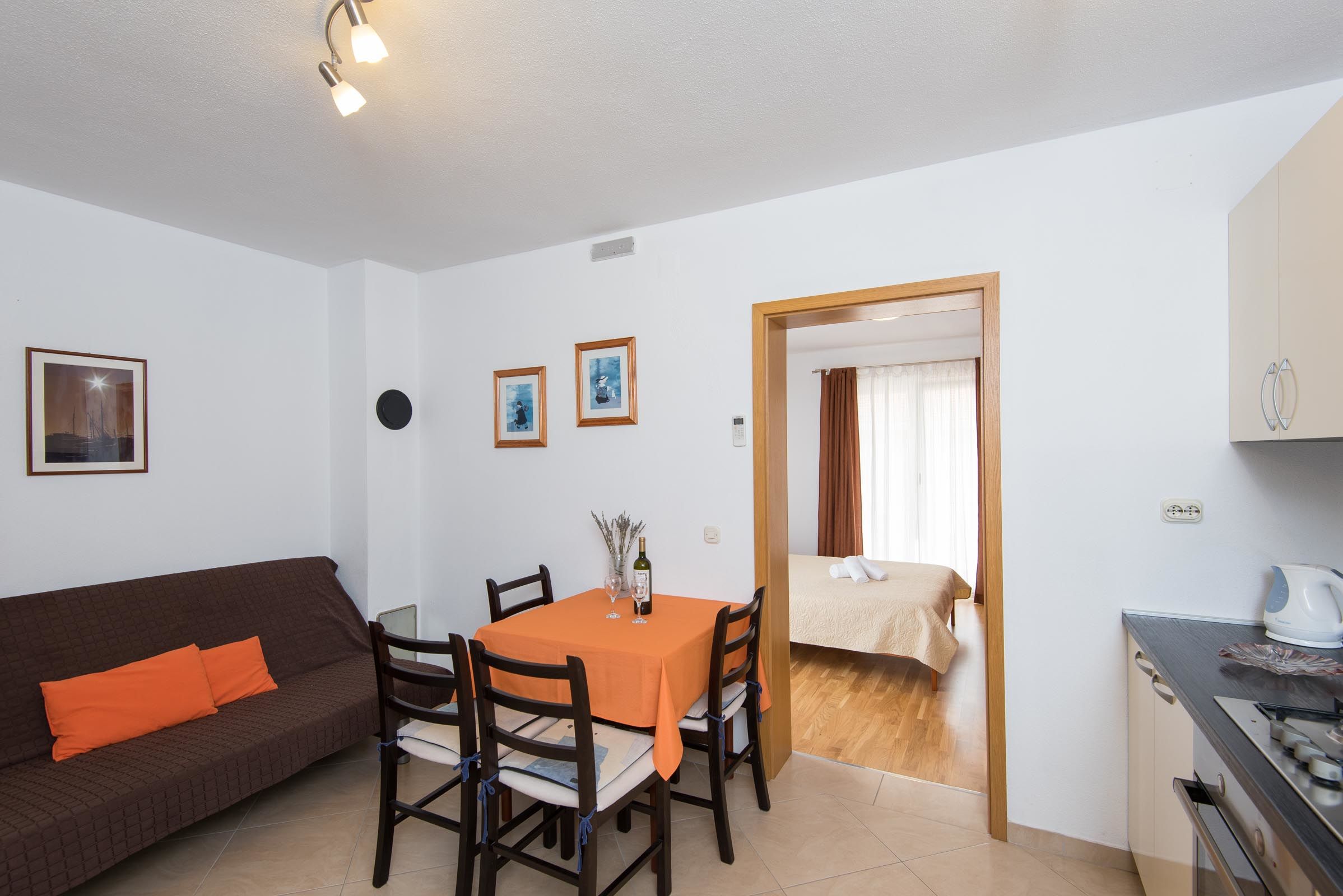 Apartments Ivica 59589-A2