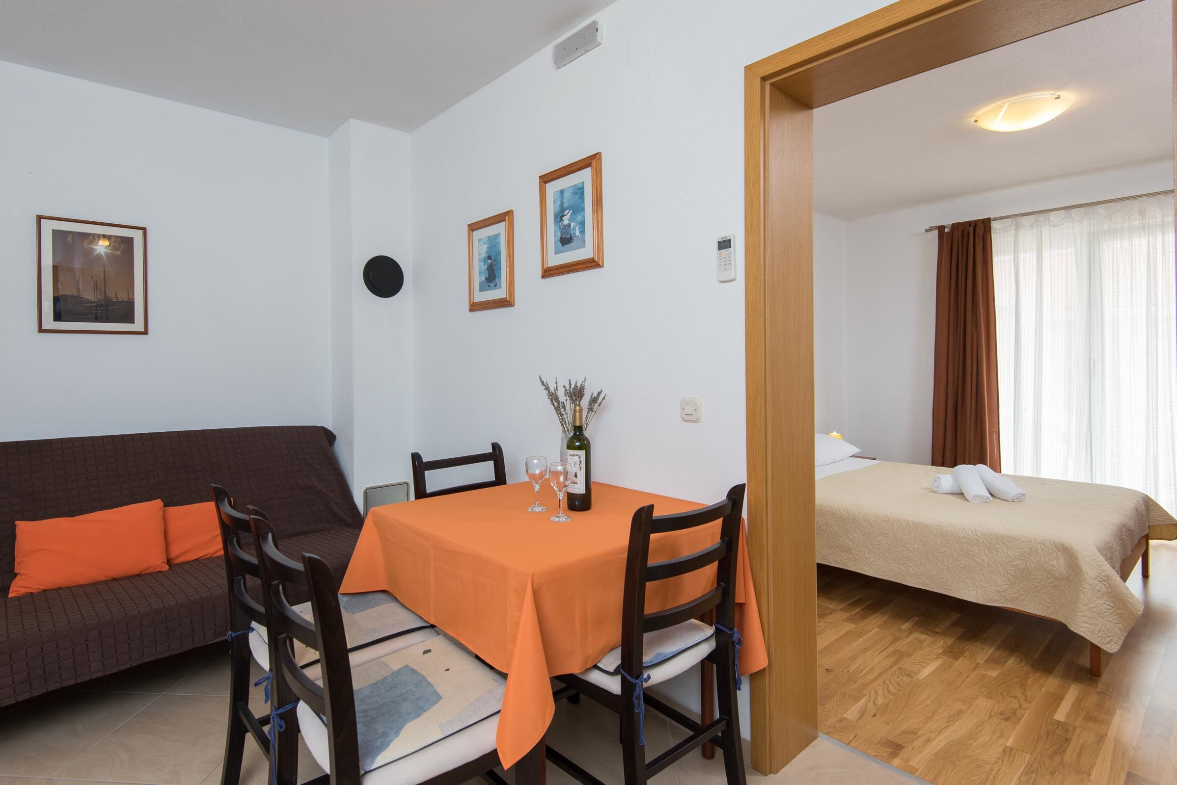 Apartments Ivica 59589-A2