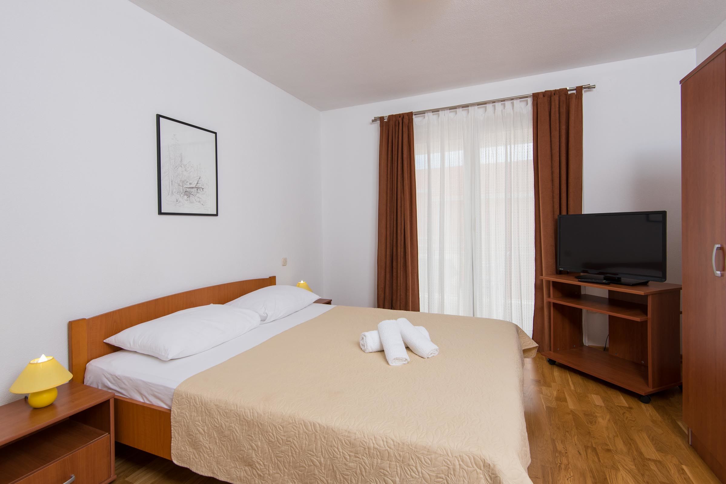Apartments Ivica 59589-A2