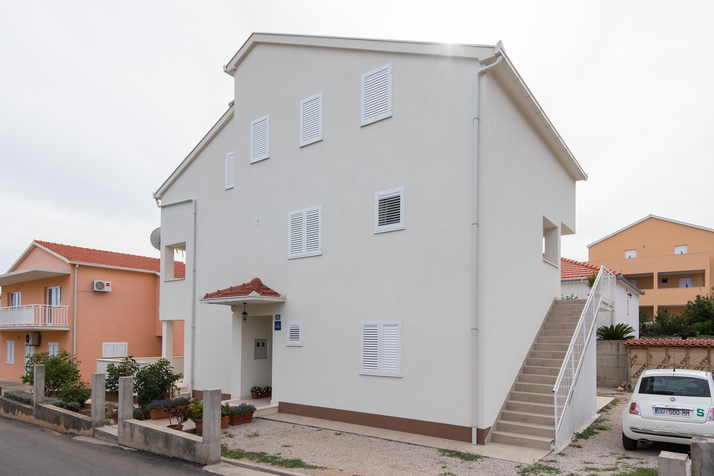 Apartments Ivica 59589-A2