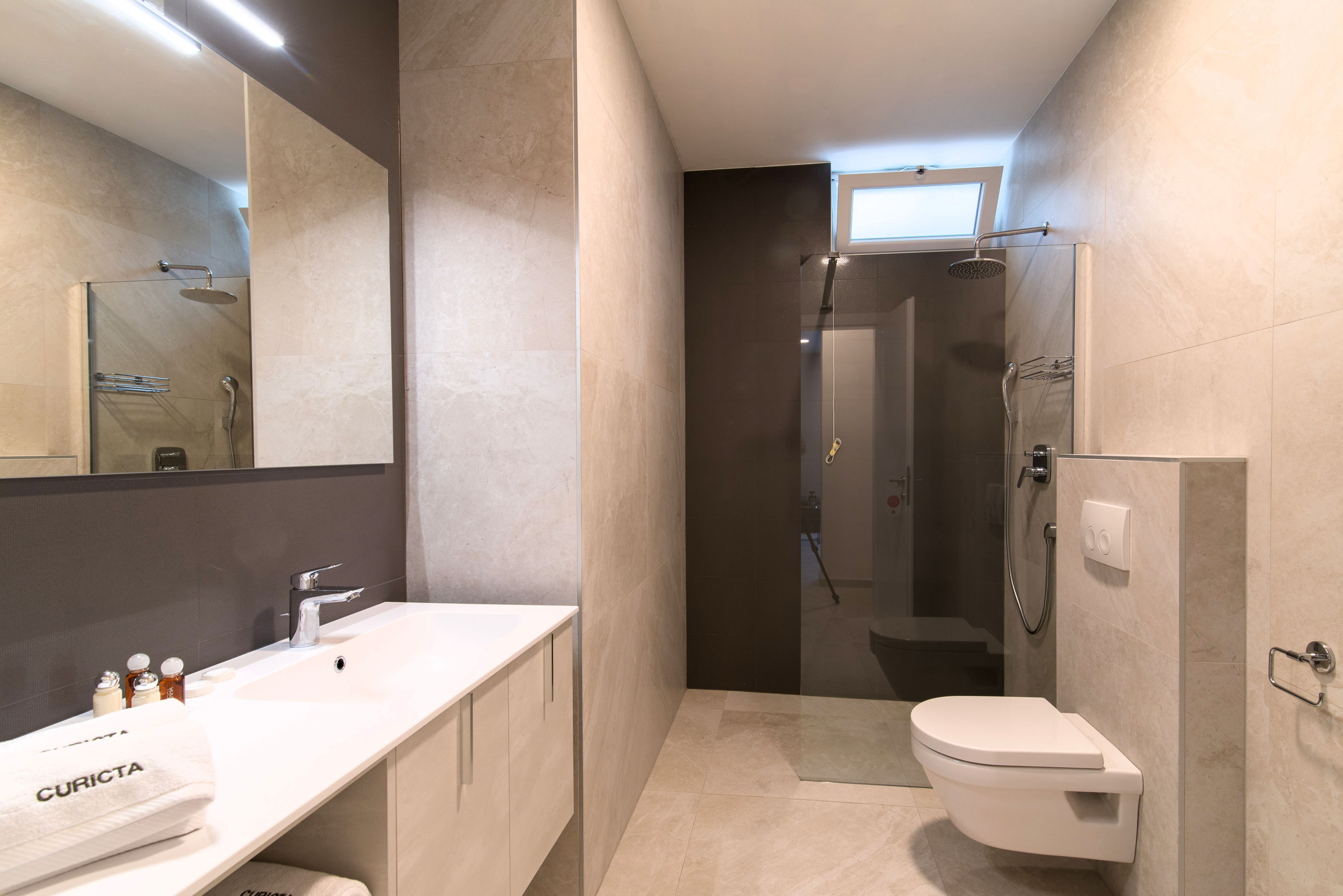 Apartments CURICTA 15111-A1