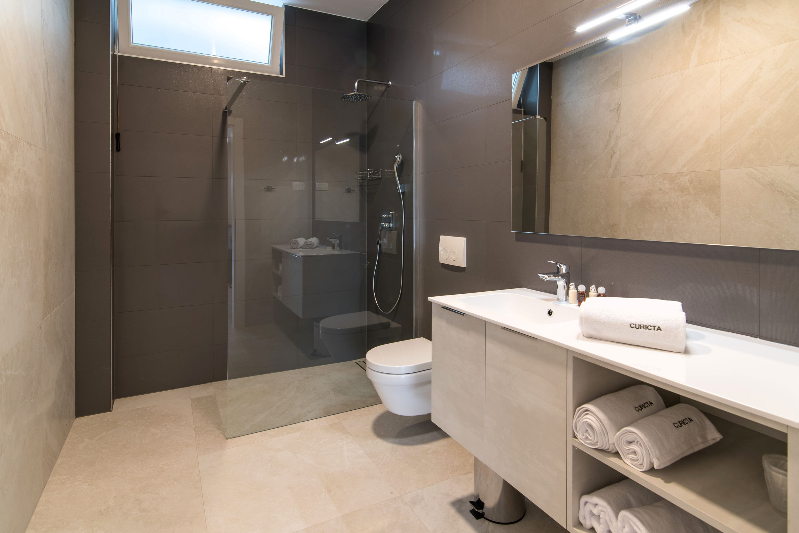 Apartments CURICTA 15111-A2