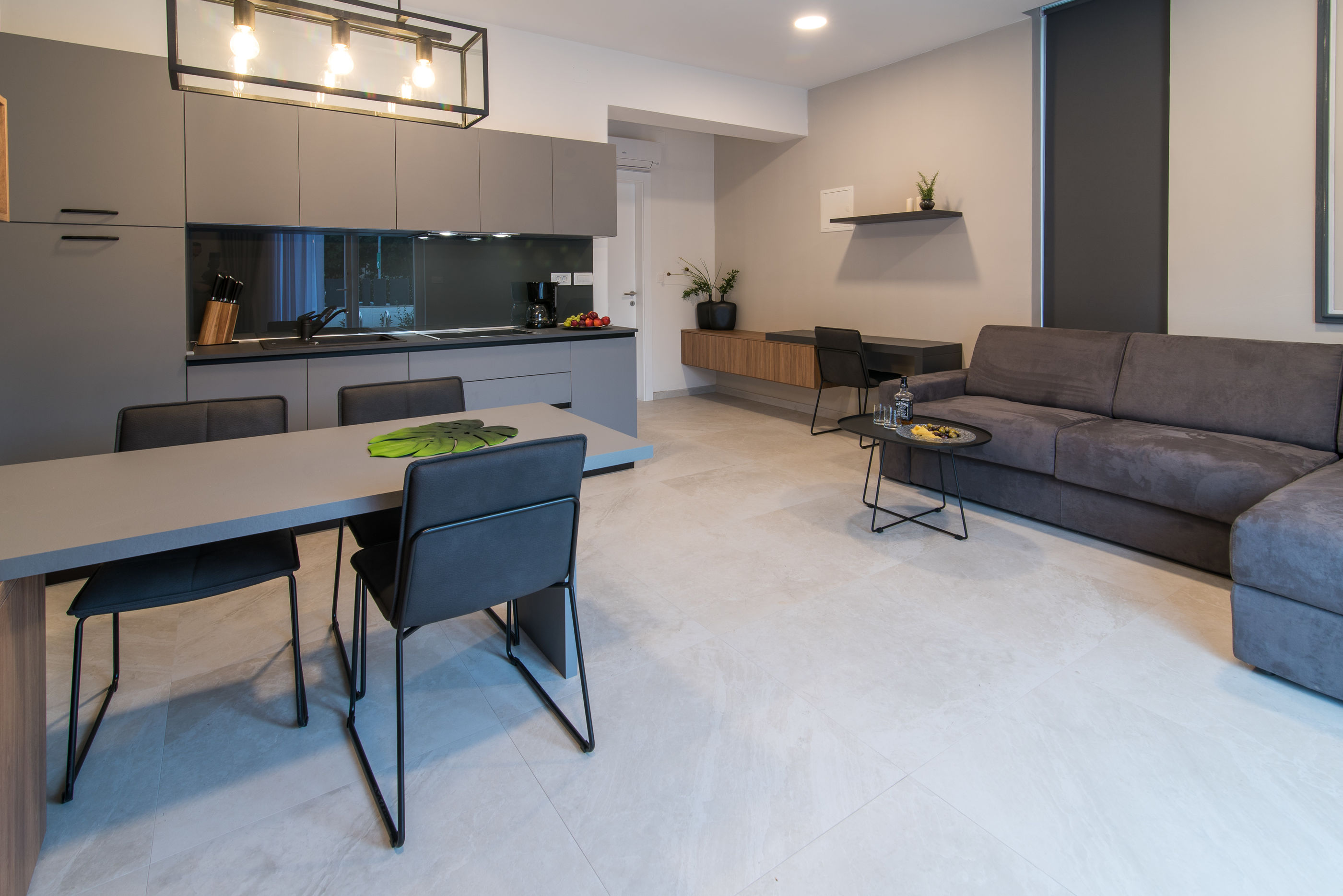 Apartments CURICTA 15111-A2