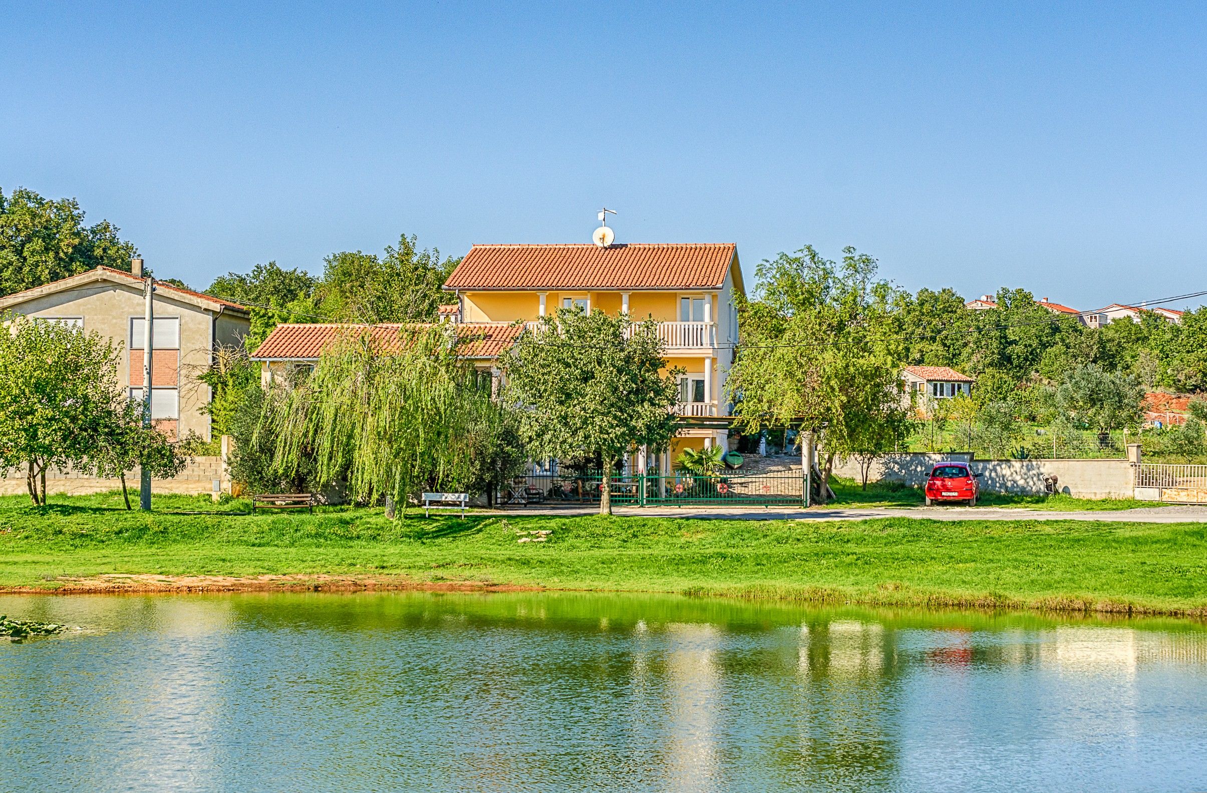 Photo of Apartments Marin sa bazenom