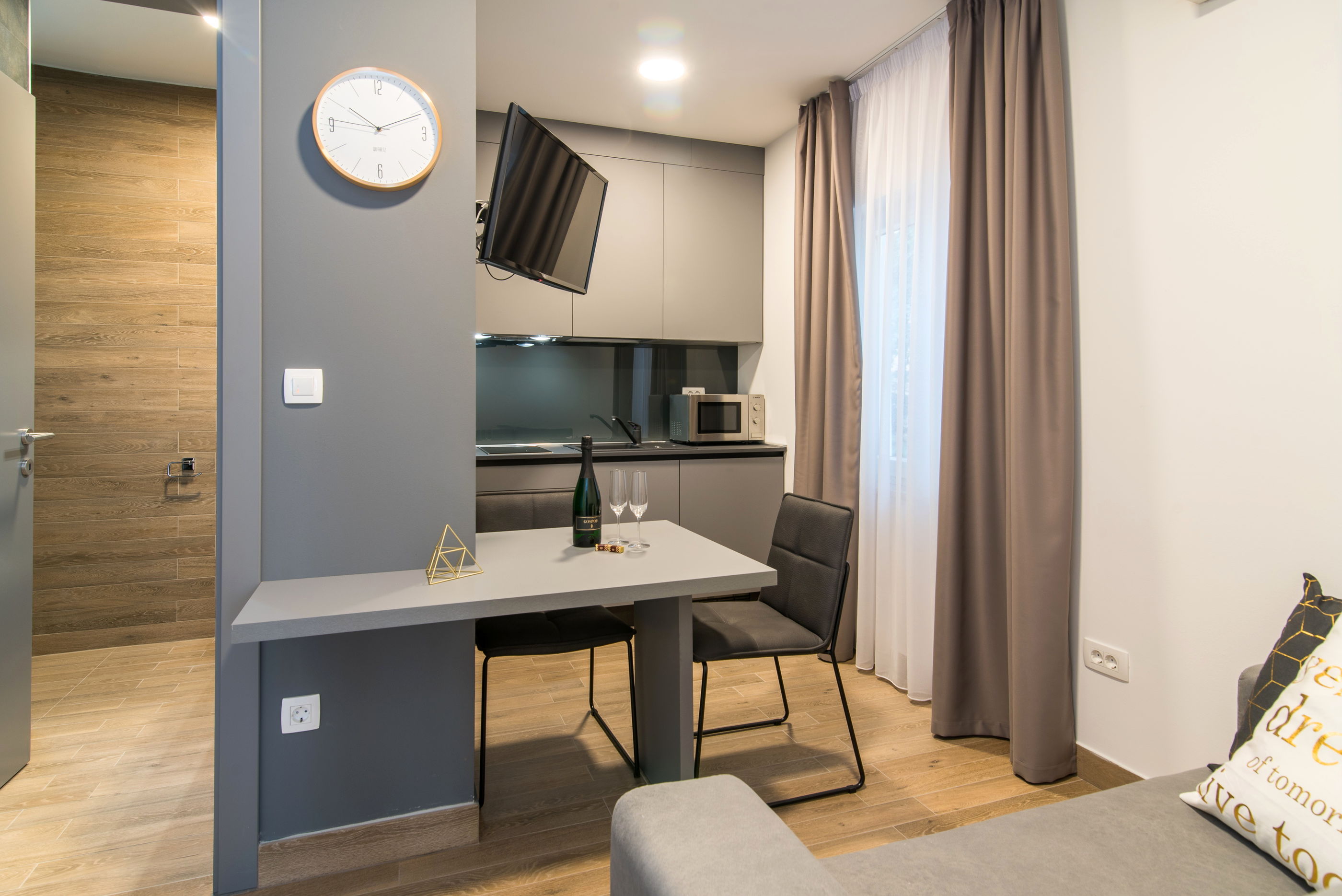 Apartments CURICTA 15111-A7